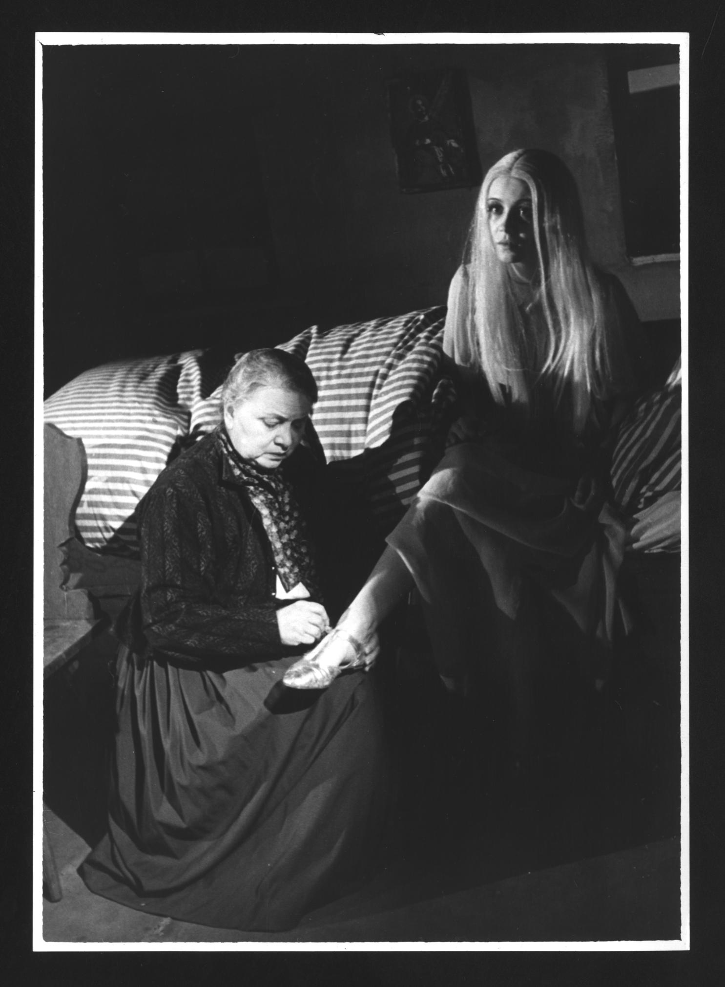 Náhledový obrázek Gollová, Nataša v inscenaci Princezna Pampeliška - 1