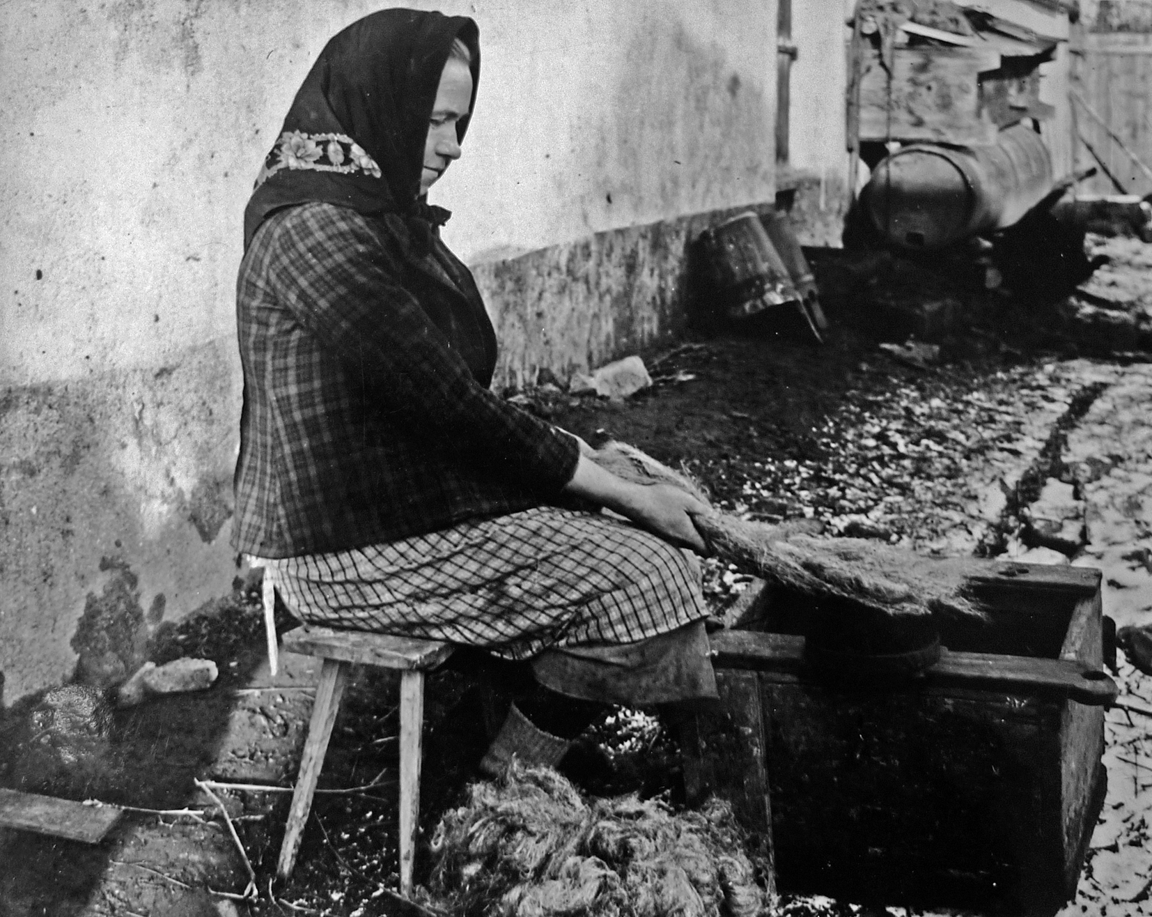Náhledový obrázek Ruční příprava a spřádání lnu na Valašsku - 1