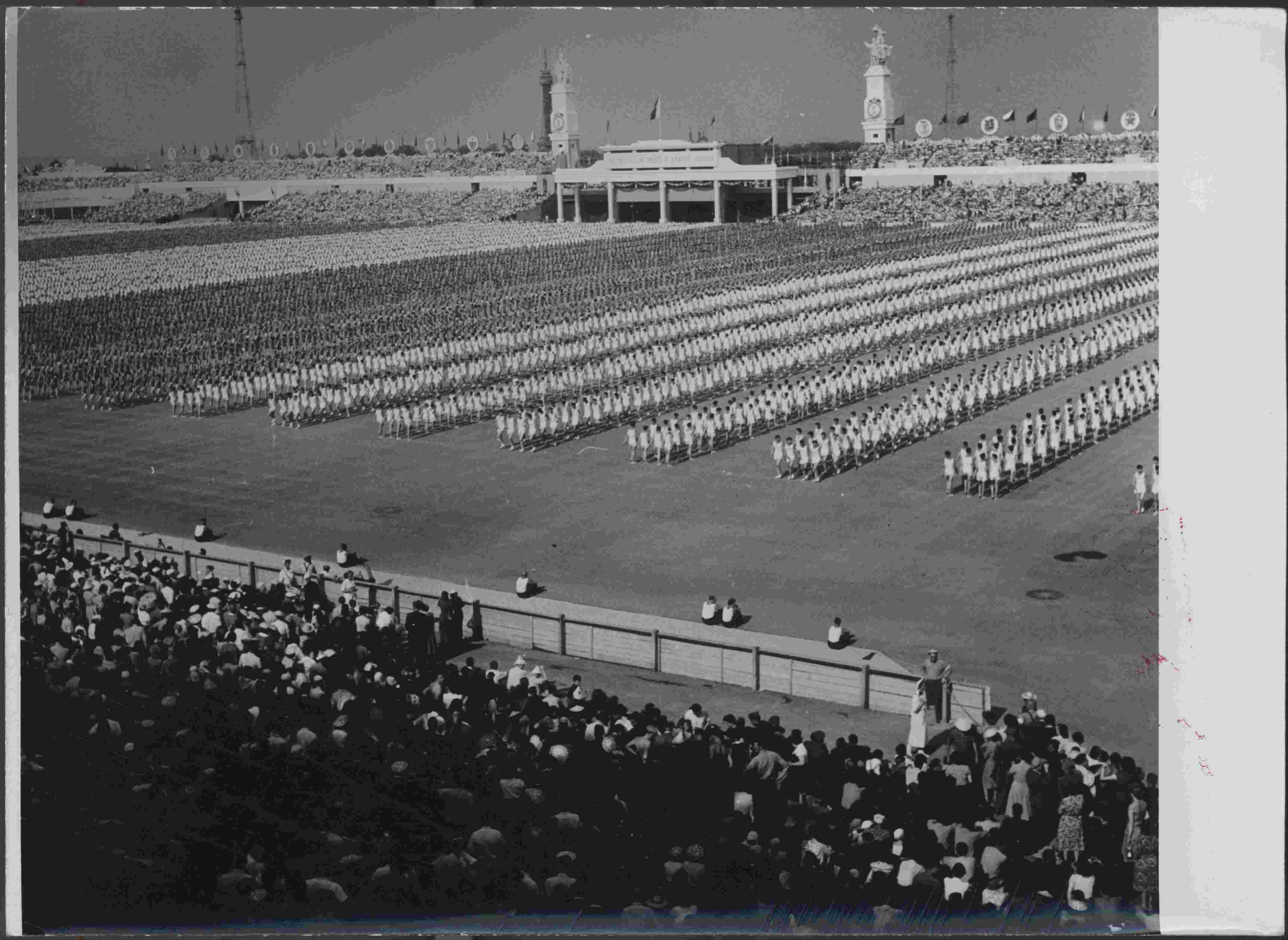 Náhledový obrázek Pohled na strahovský stadion - 1