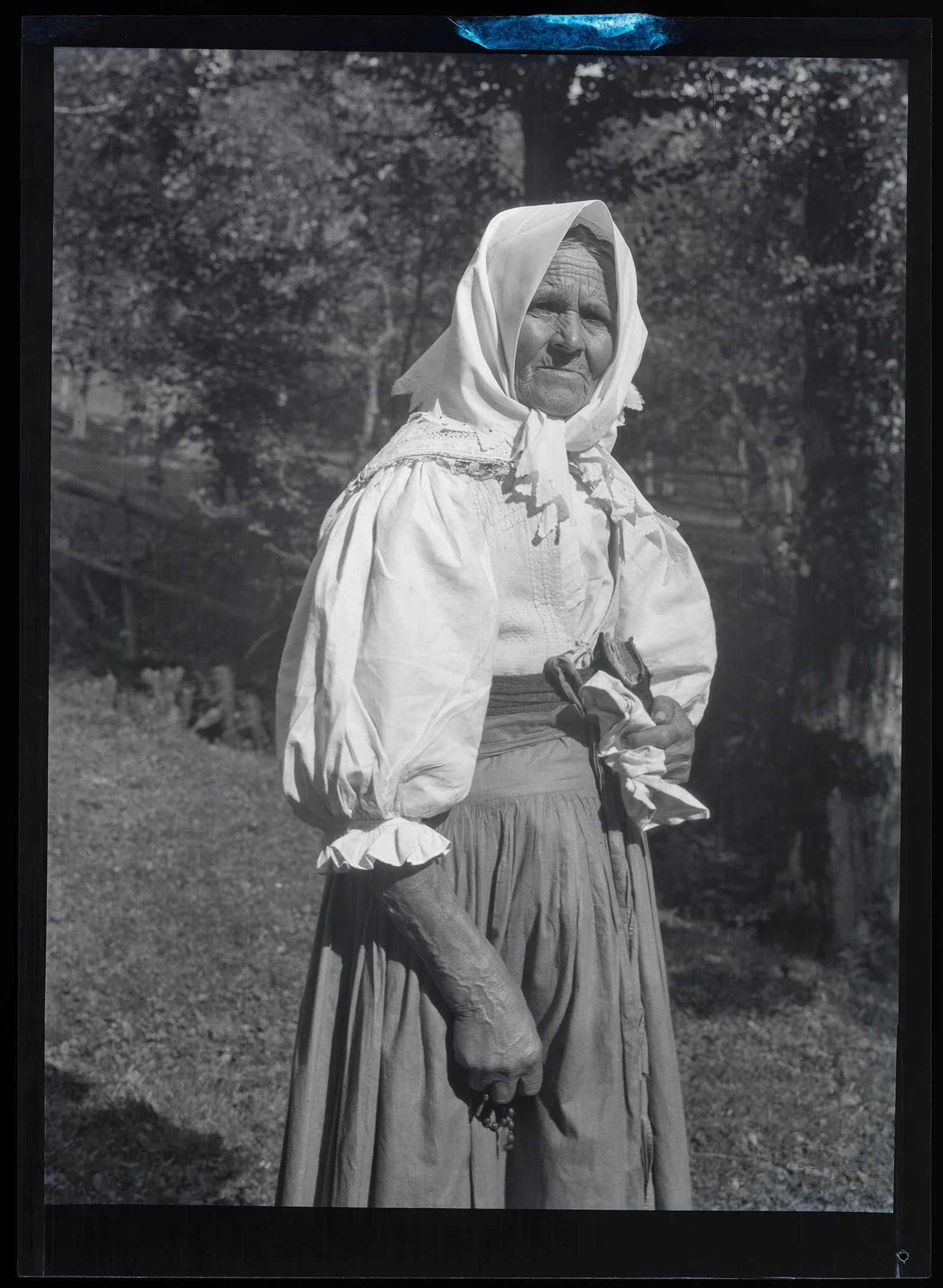 Obrázek Žena v kroji