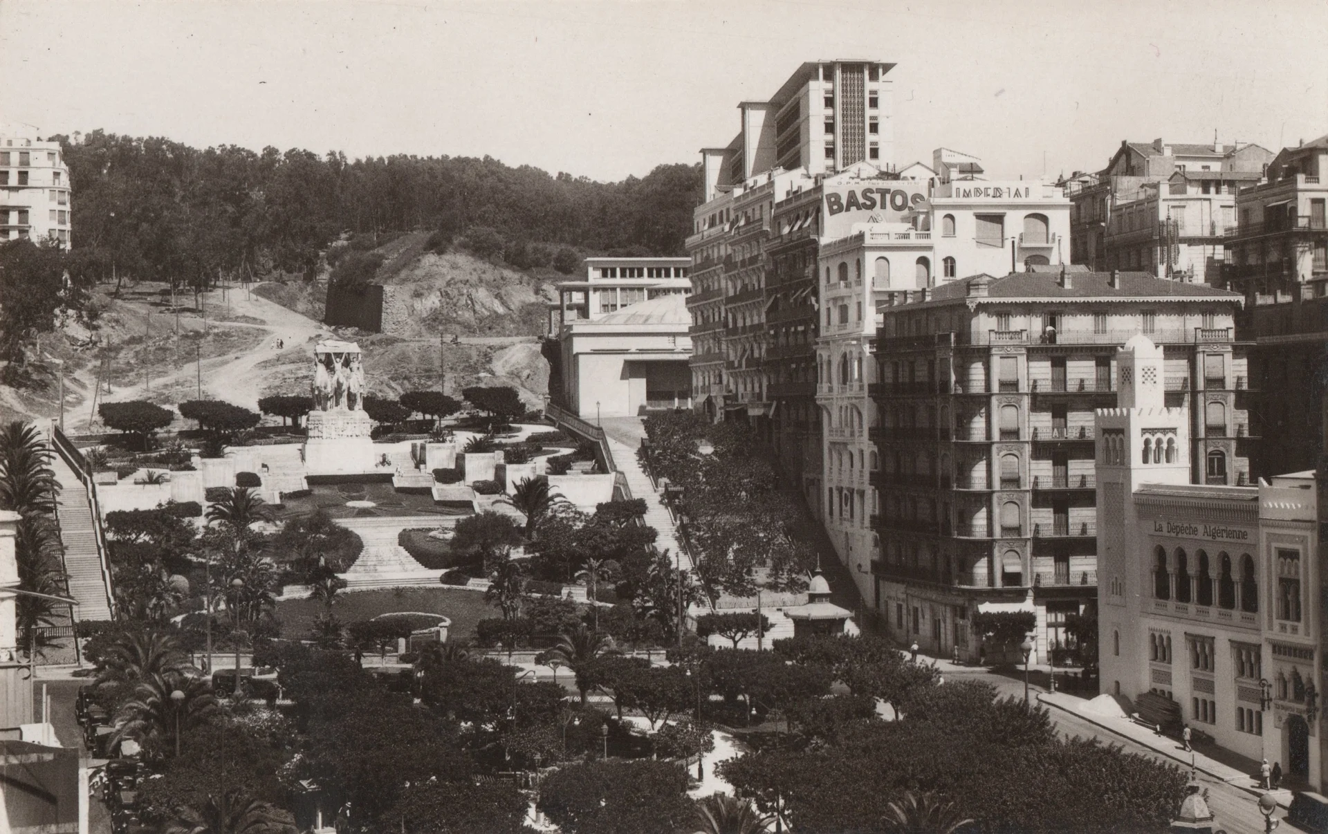 Náhledový obrázek předmětu Boulevard Laferriere