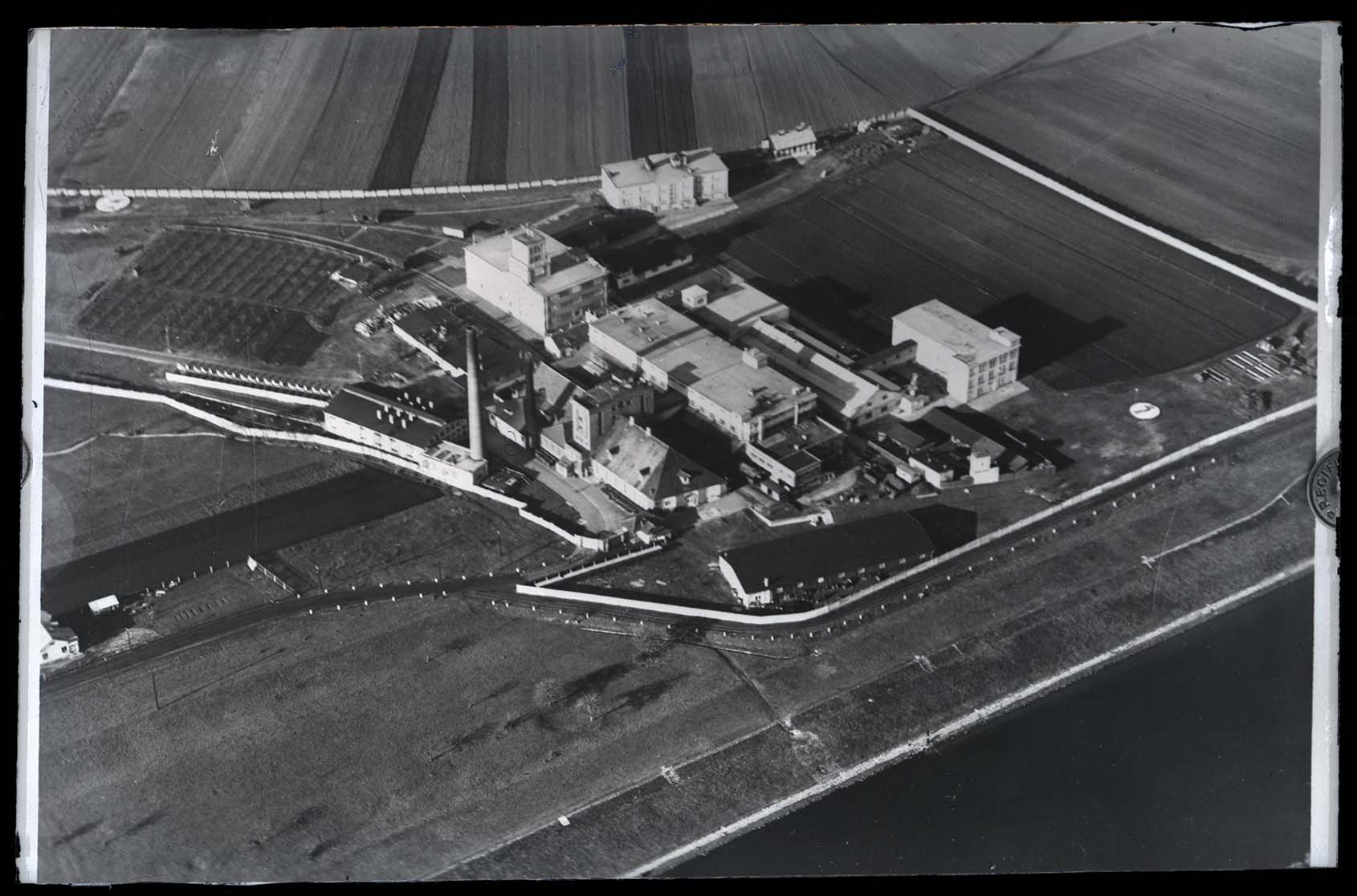 Náhledový obrázek Neznámé místo - 1
