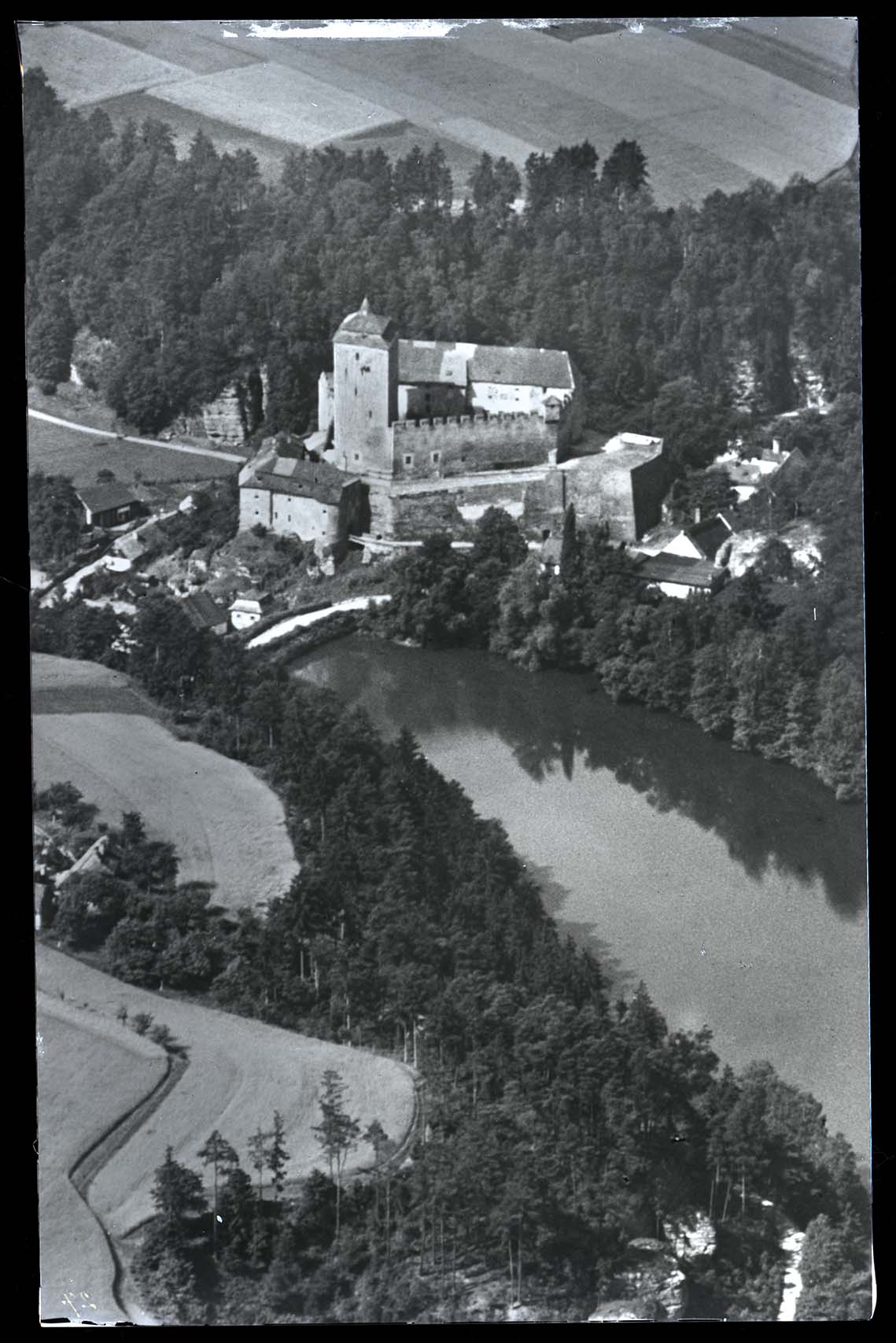 Náhledový obrázek Hrad Kost - 1