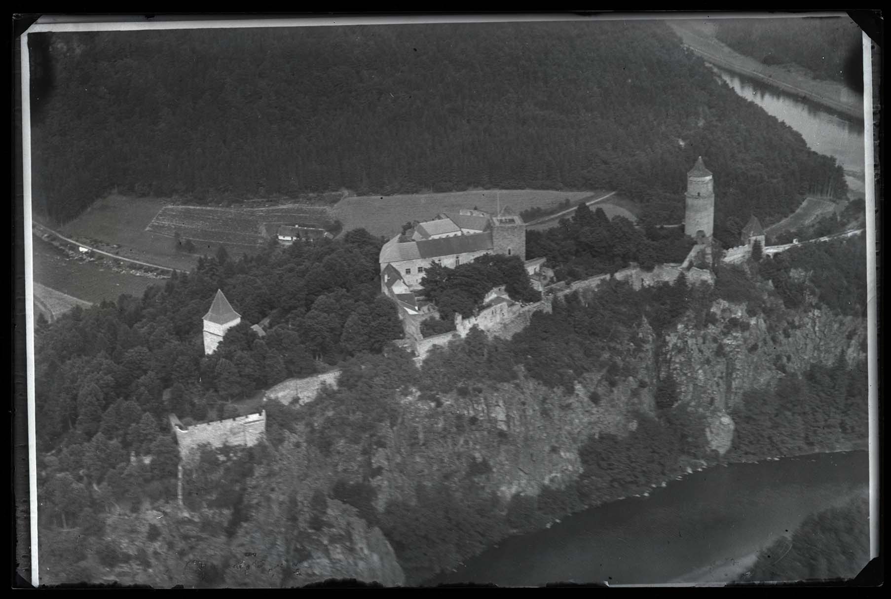 Náhledový obrázek Hrad Zvíkov - 1