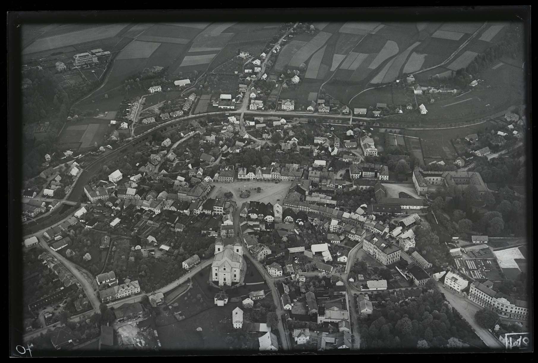 Náhledový obrázek Neznámé město - 1