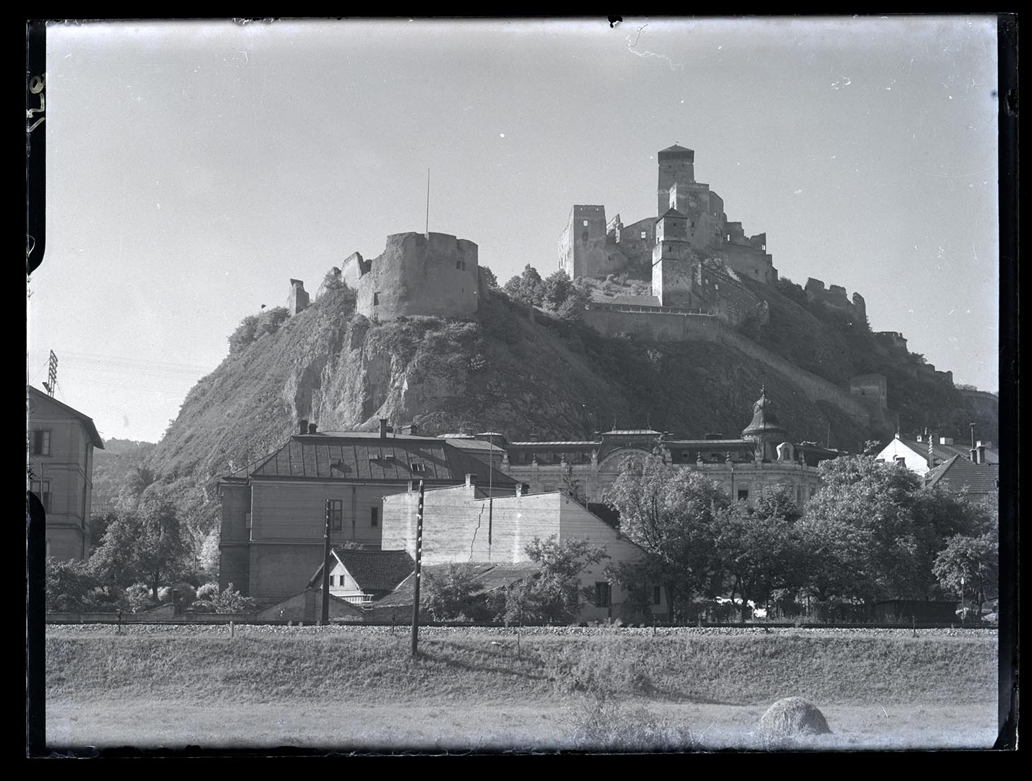 Náhledový obrázek Pohled na hrad - 1