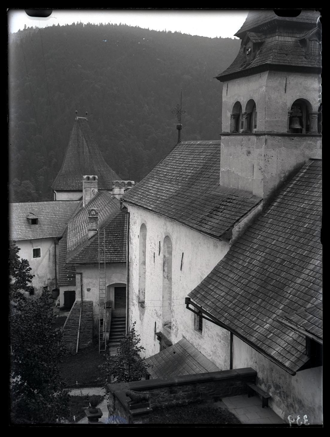 Náhledový obrázek Pohled na hrad - 1