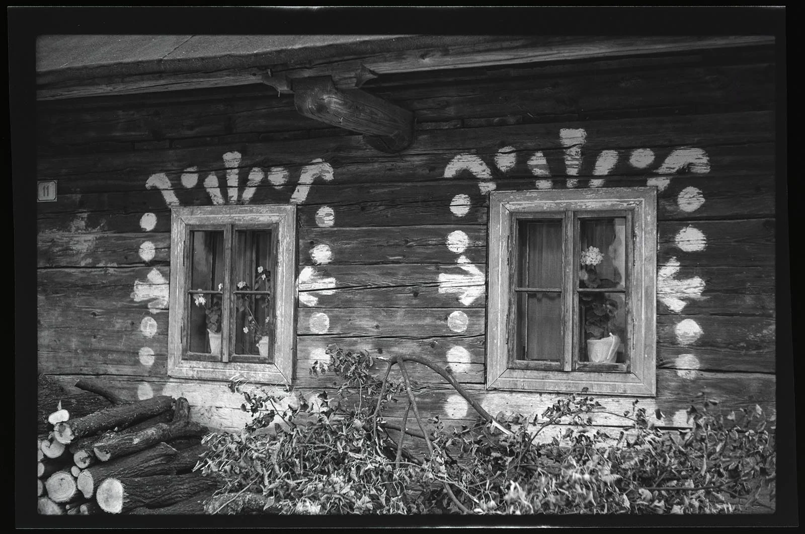 Obrázek Detail chalupy - okna