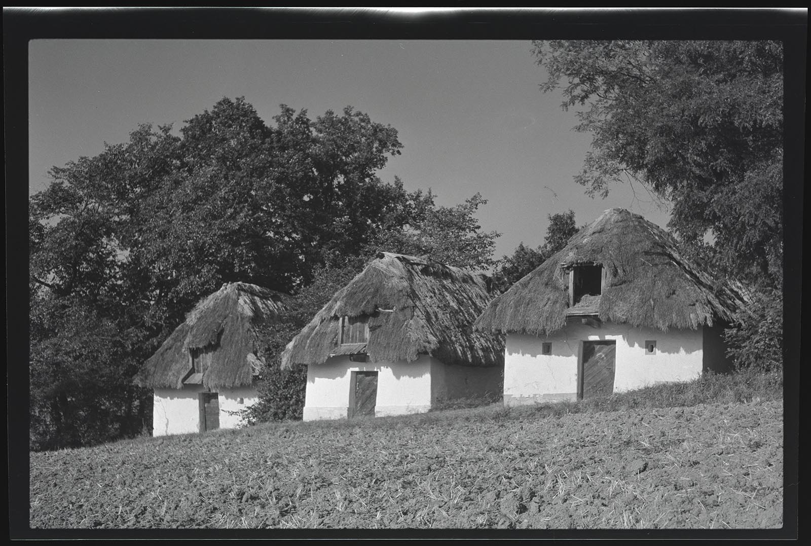 Náhledový obrázek Havřice u Uh. Brodu - stodoly - 1