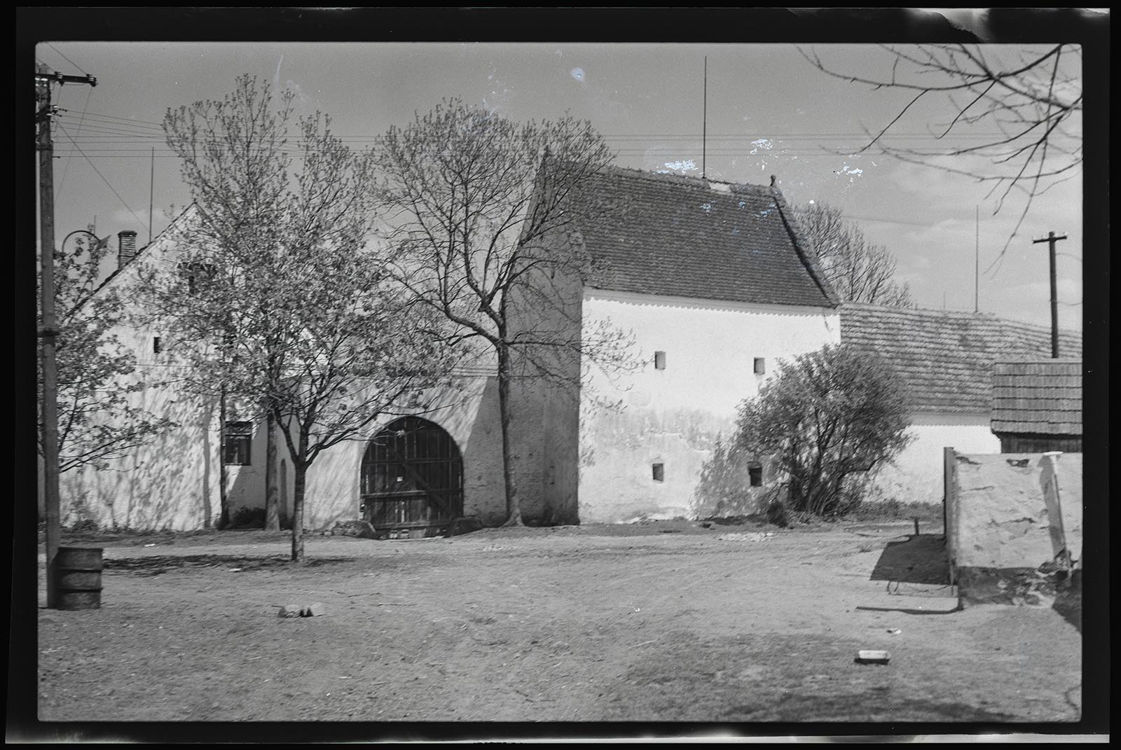 Náhledový obrázek Krnín - stavení - 1