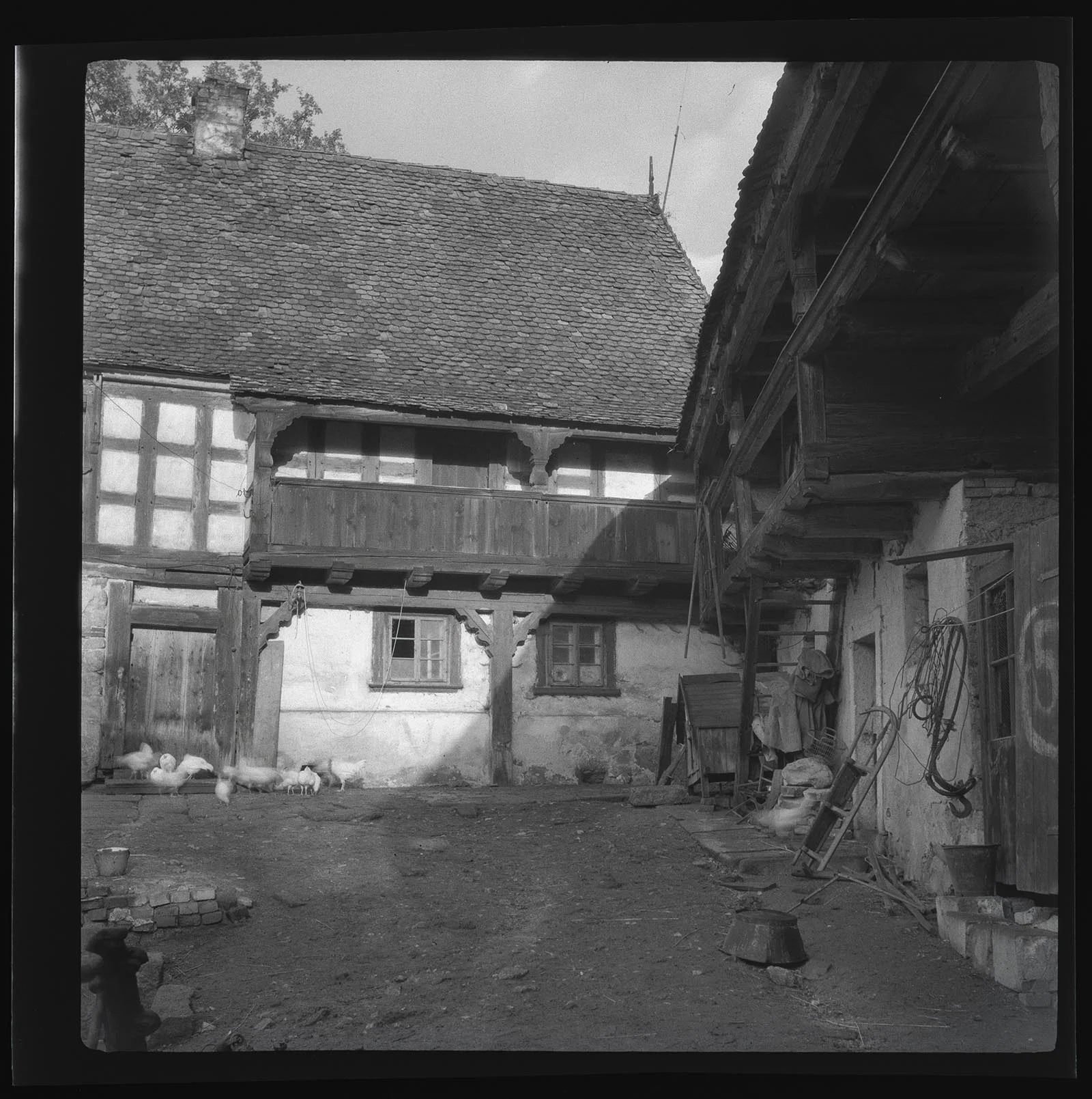 Obrázek H. Lomany čp. 2. - stavení a dvůr