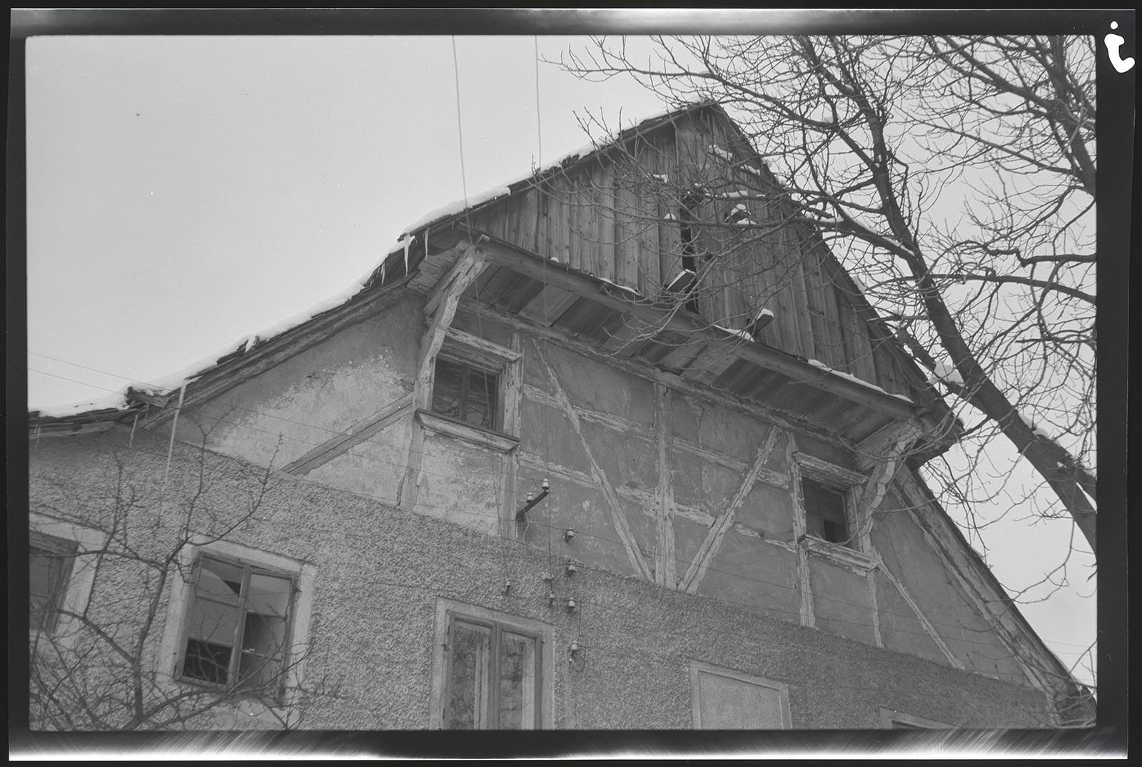 Náhledový obrázek Bochov - detail stavení - 1