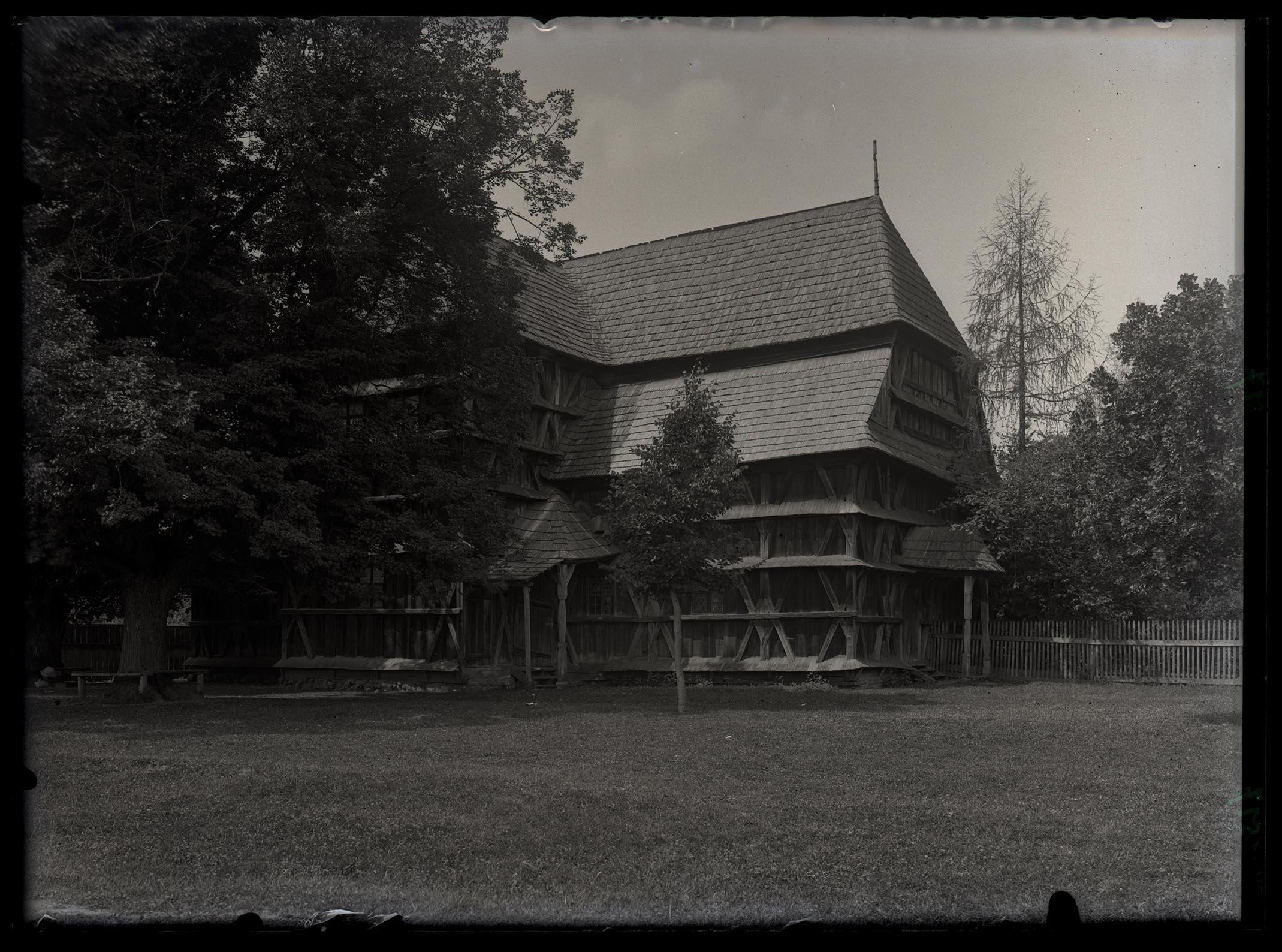 Náhledový obrázek Dřevěný artikulární evangel. Kostel, UNESCO,1726,ve tvaru kříže - 1