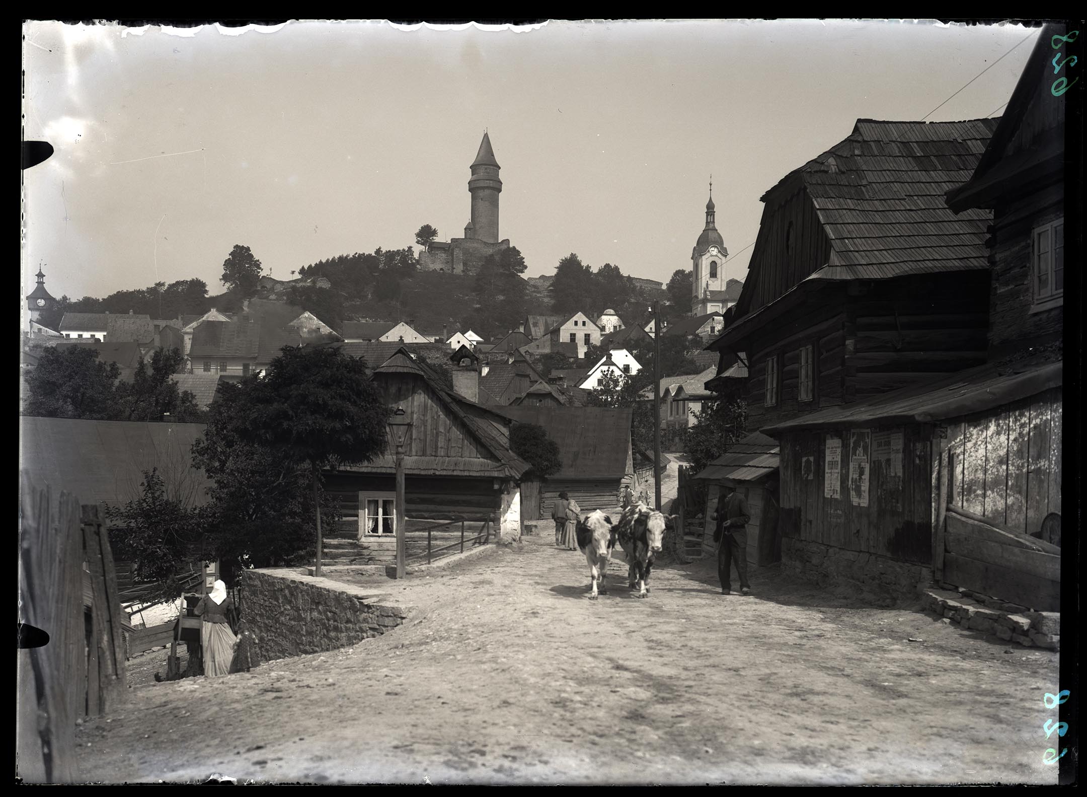 Náhledový obrázek Chalupy s "Trůbou" a kostelem ve Štramberku - 1