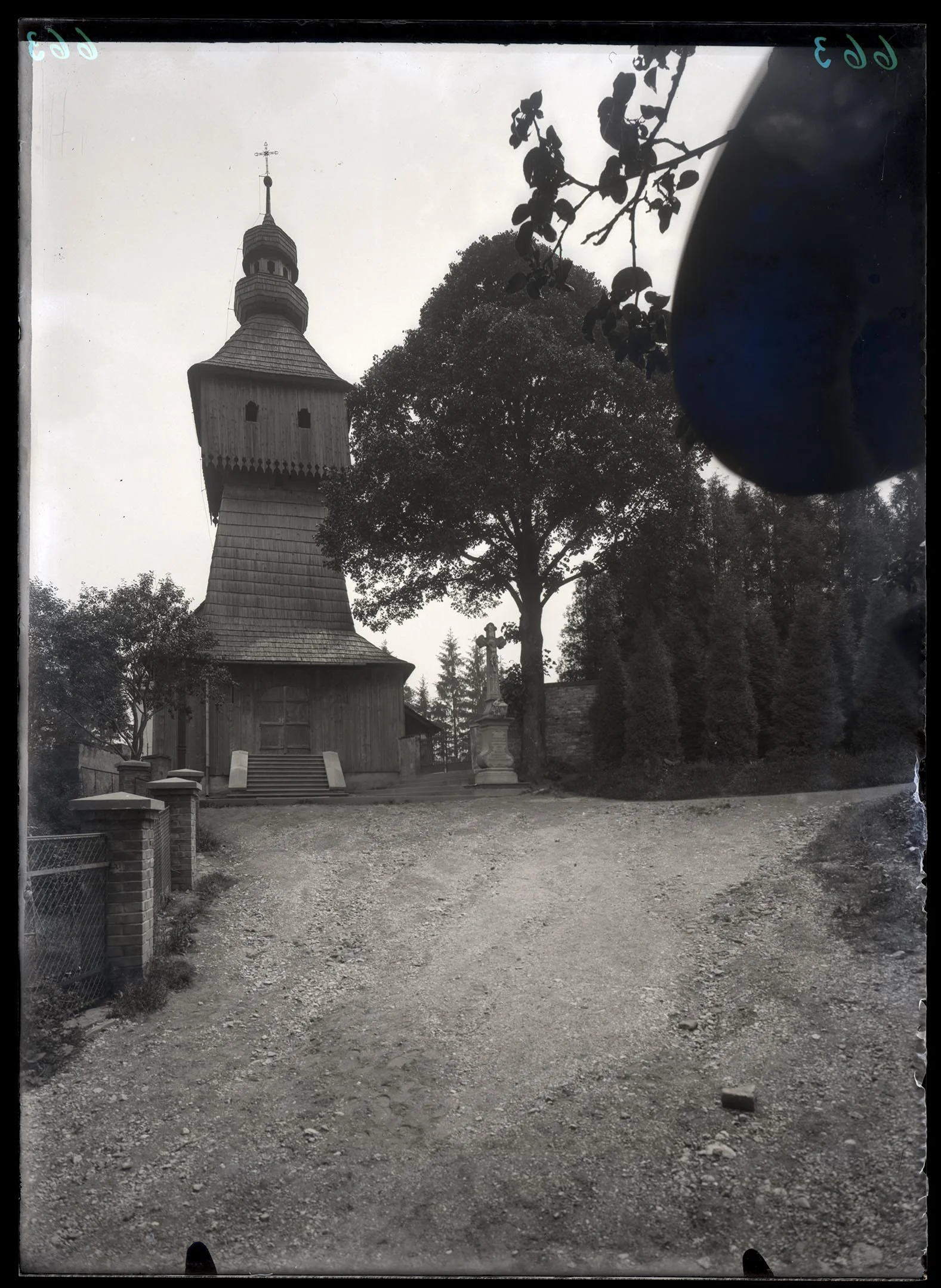 Obrázek Kostel, dřevěná zvonice