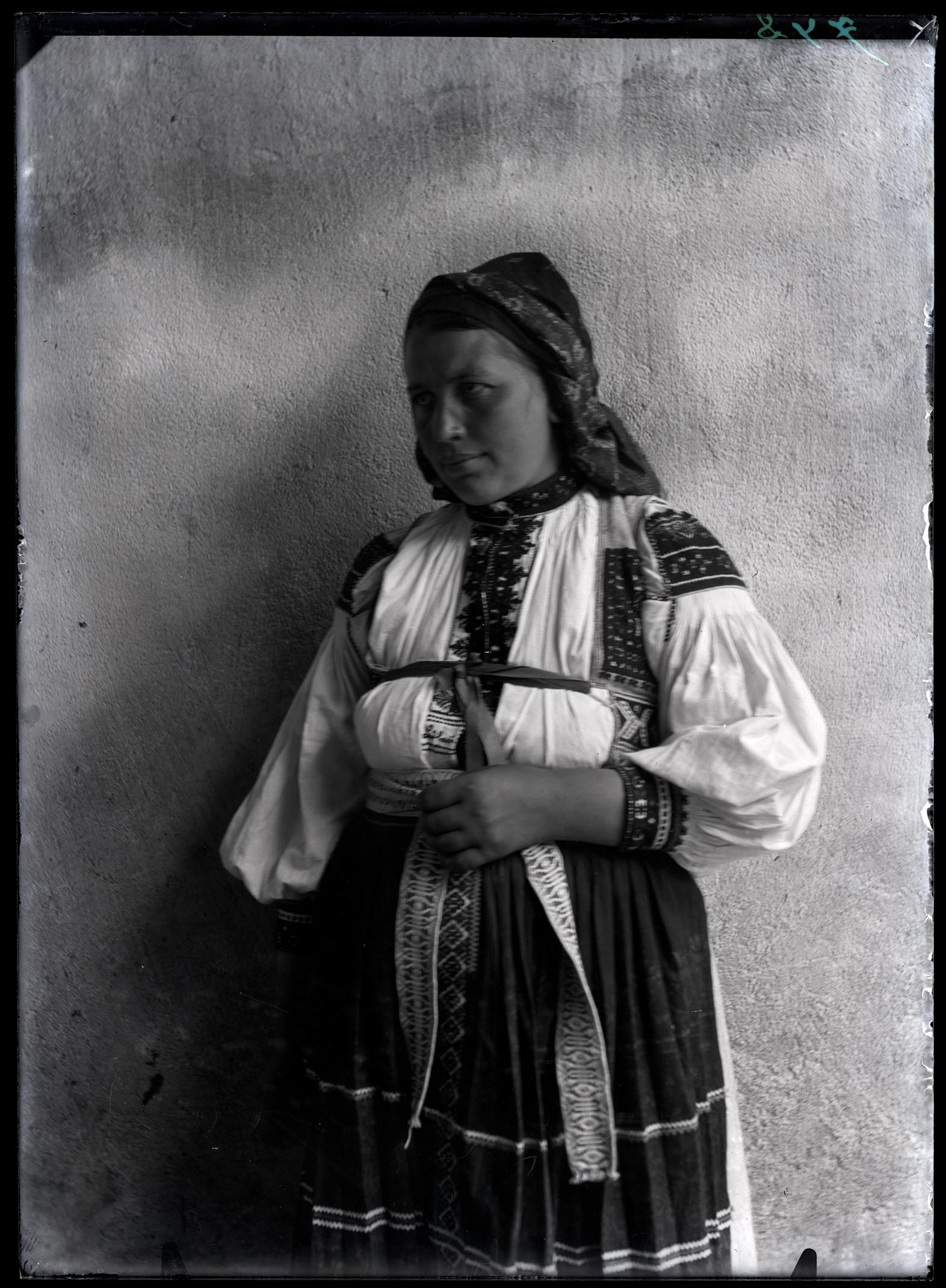 Náhledový obrázek Žena z kopanic (Výškovec) - 1