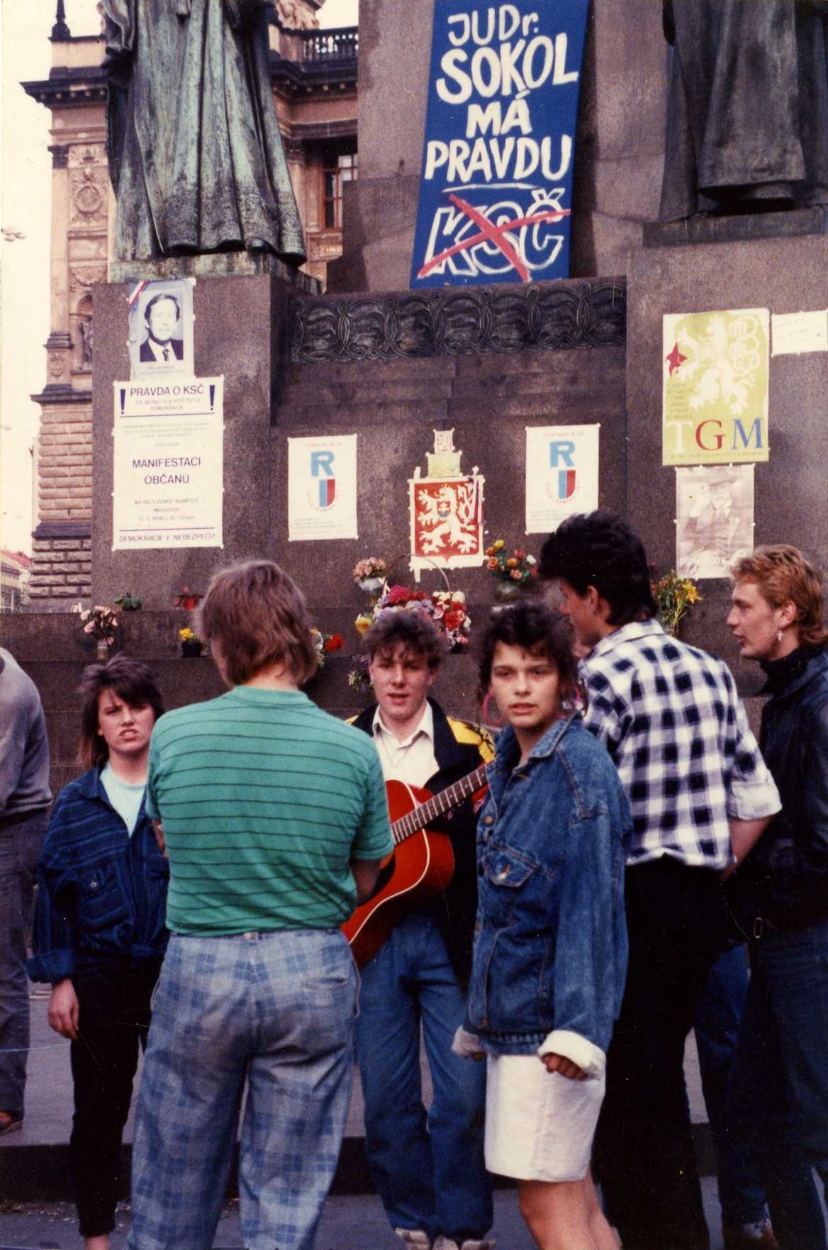 Náhledový obrázek Fotografie z demonstrace 1989 - 2