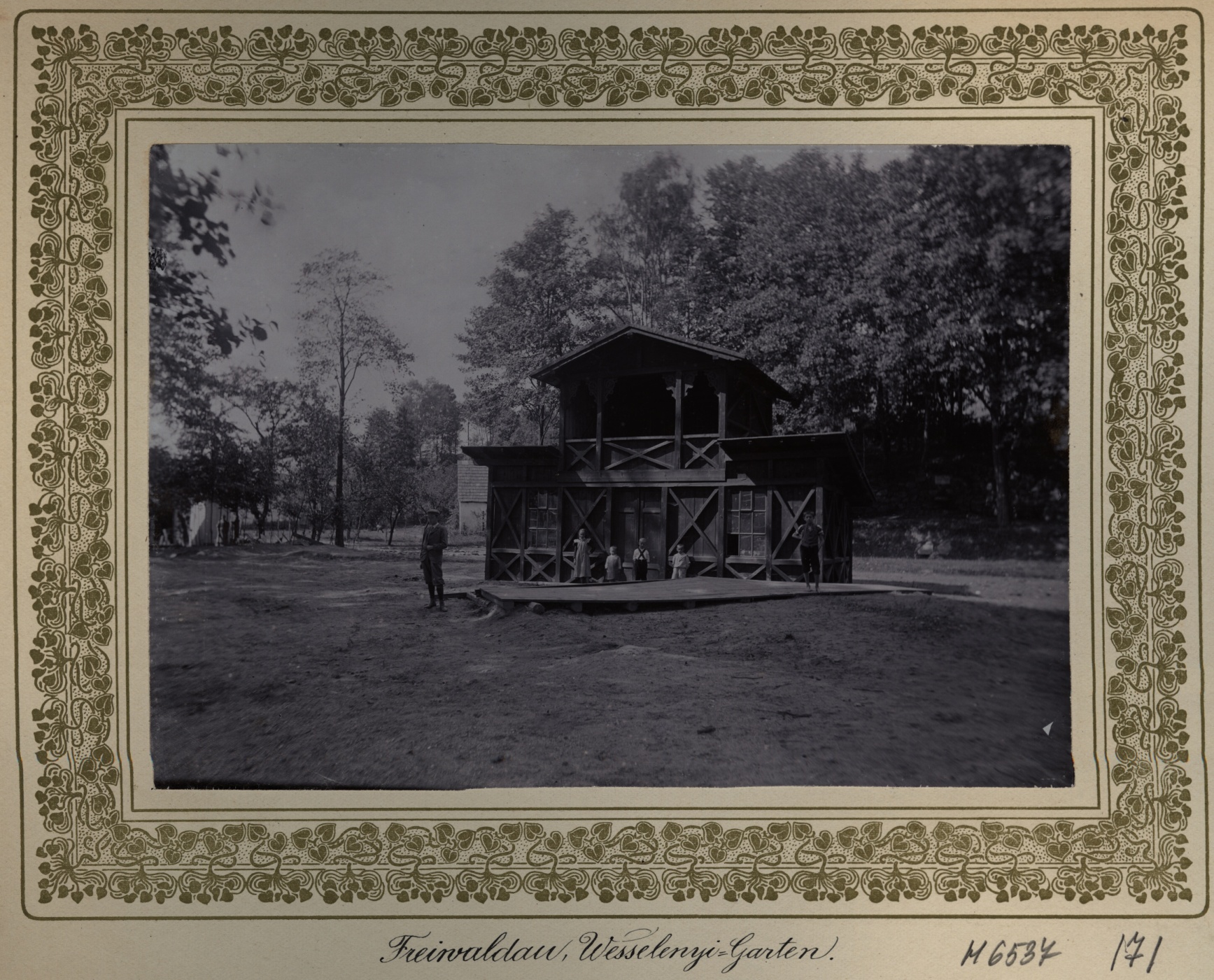 Náhledový obrázek Povodeň r. 1903: Wesselenyiho zahrada v Jeseníku (čb. fotografie) - 2