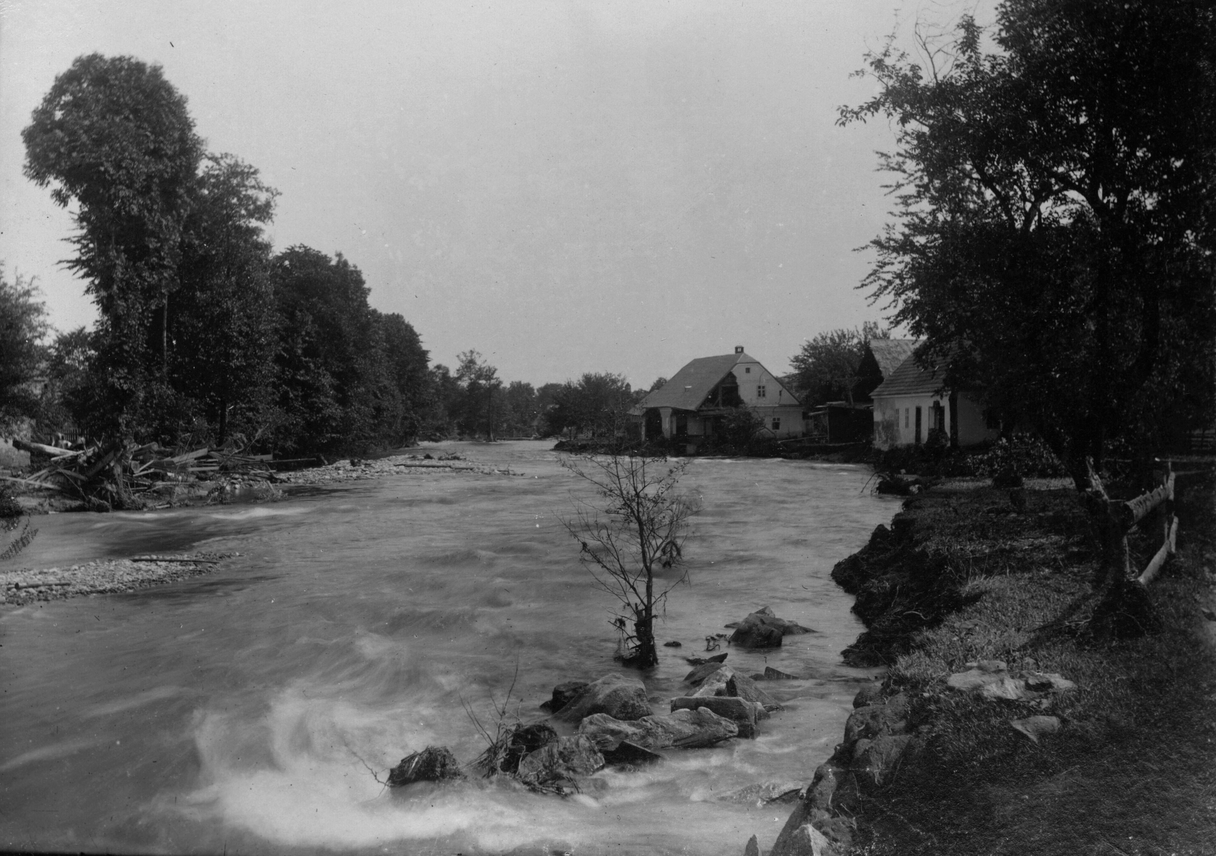 Náhledový obrázek Povodeň r. 1903: Česká Ves (čb. fotografie) - 1