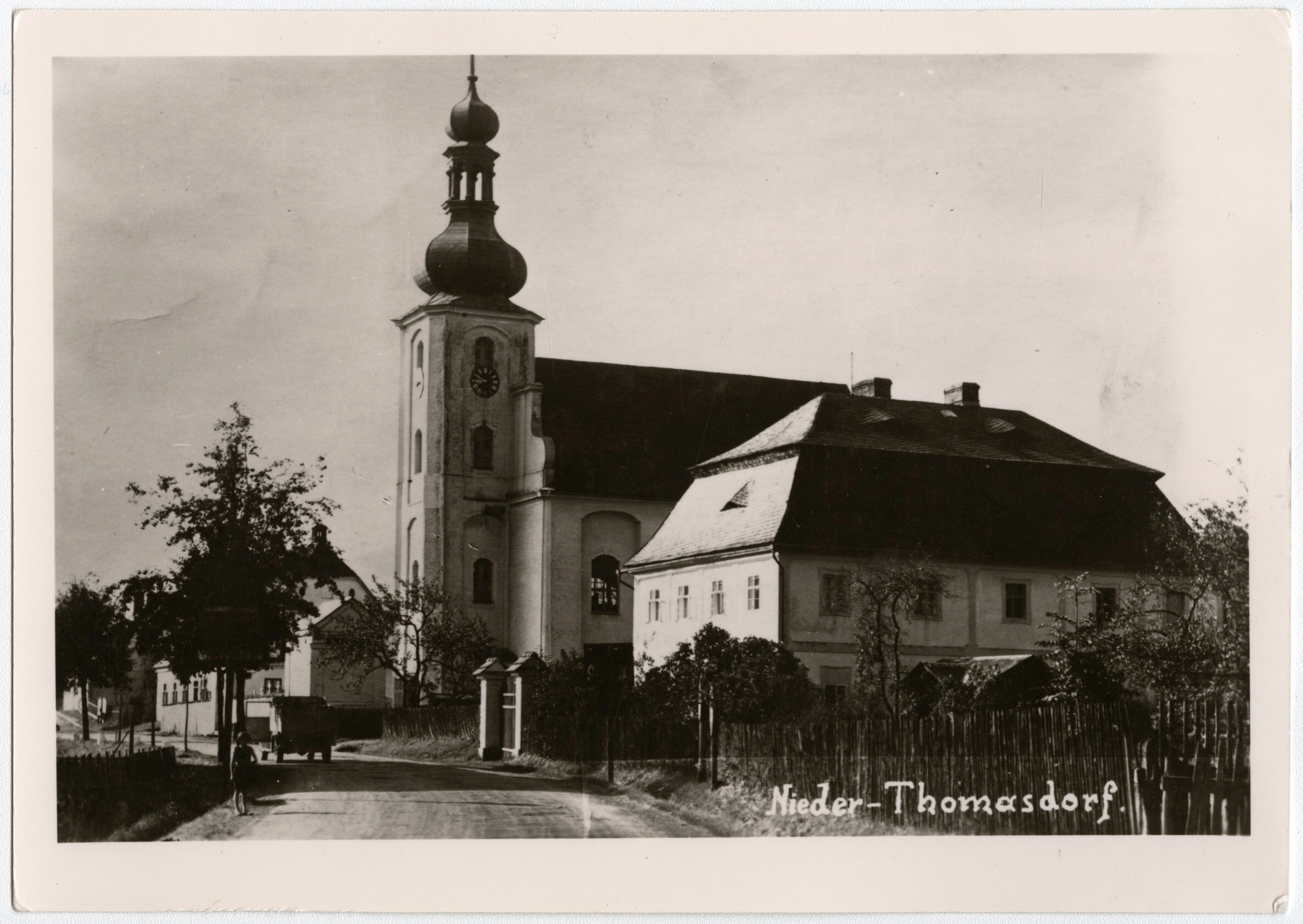 Náhledový obrázek Farní kostel sv. Tomáše v Domašově na historické dopisnici - 1