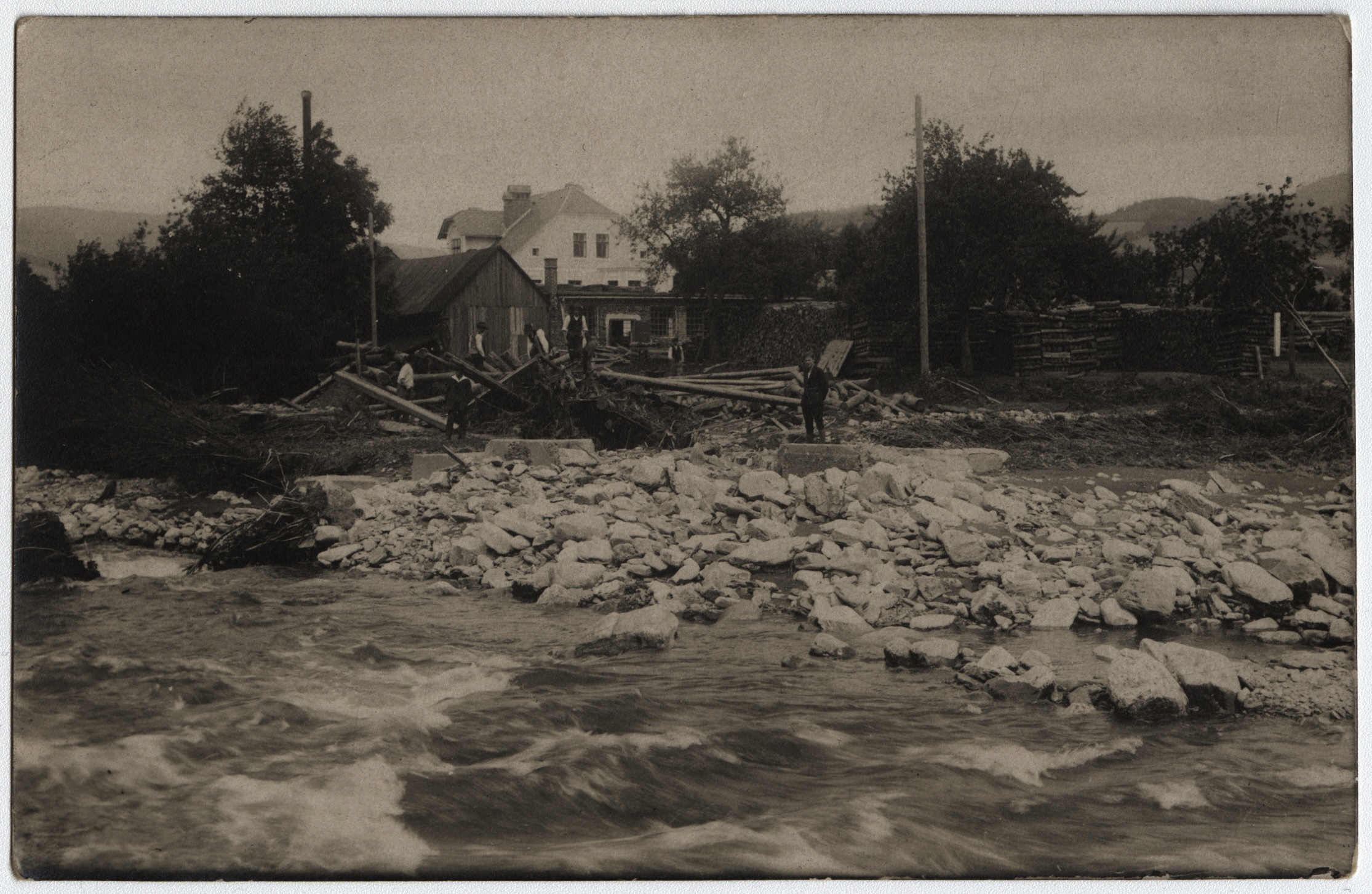Náhledový obrázek Povodeň r. 1921: Ondřejovice (čb. fotografie) - 1