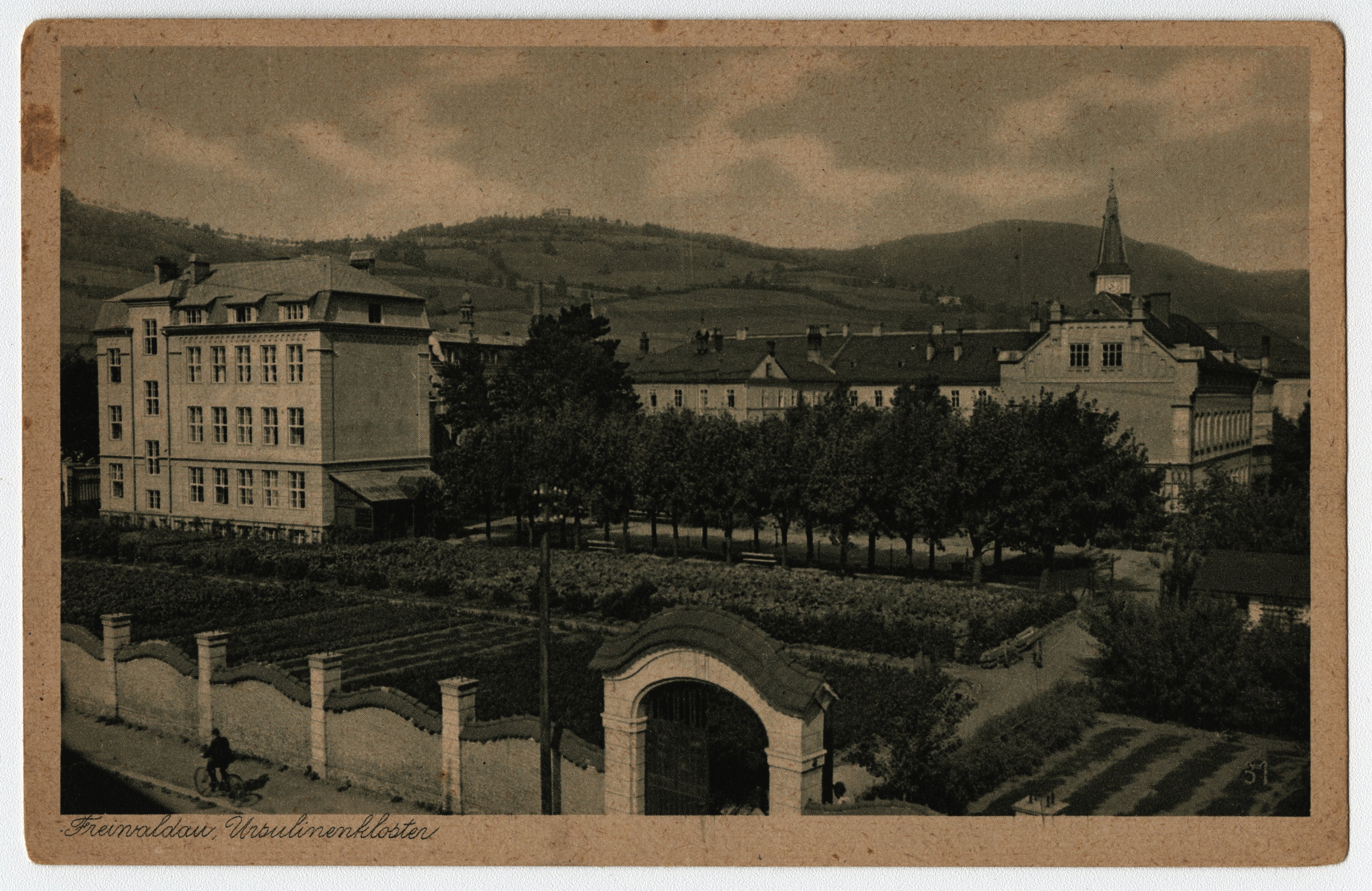 Náhledový obrázek Klášter / Ursulinenkloster v Jeseníku (pohlednice) - 1