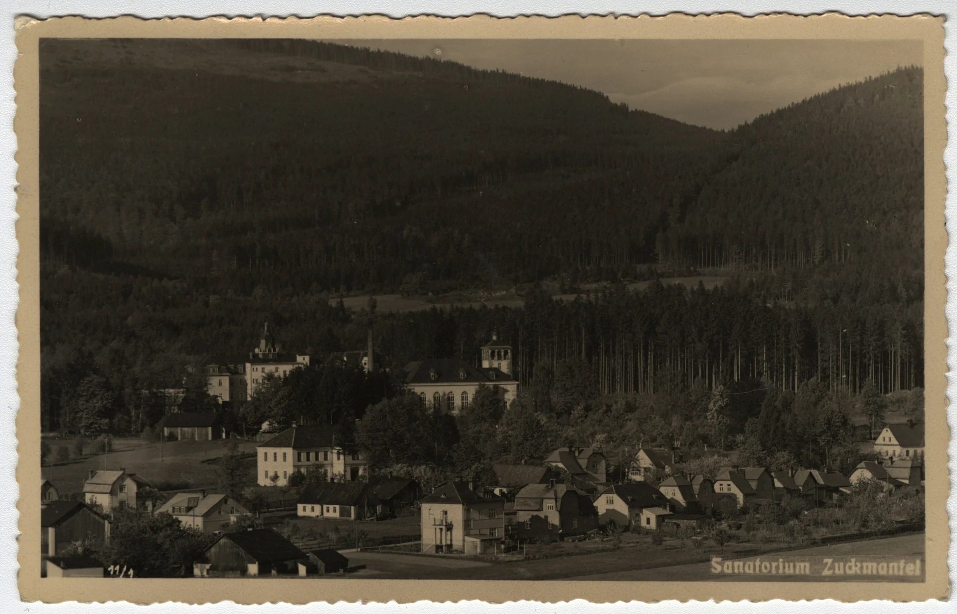 Náhledový obrázek předmětu Schweinburgovo sanatorium ve Zlatých Horách (poštovní dopisnice)