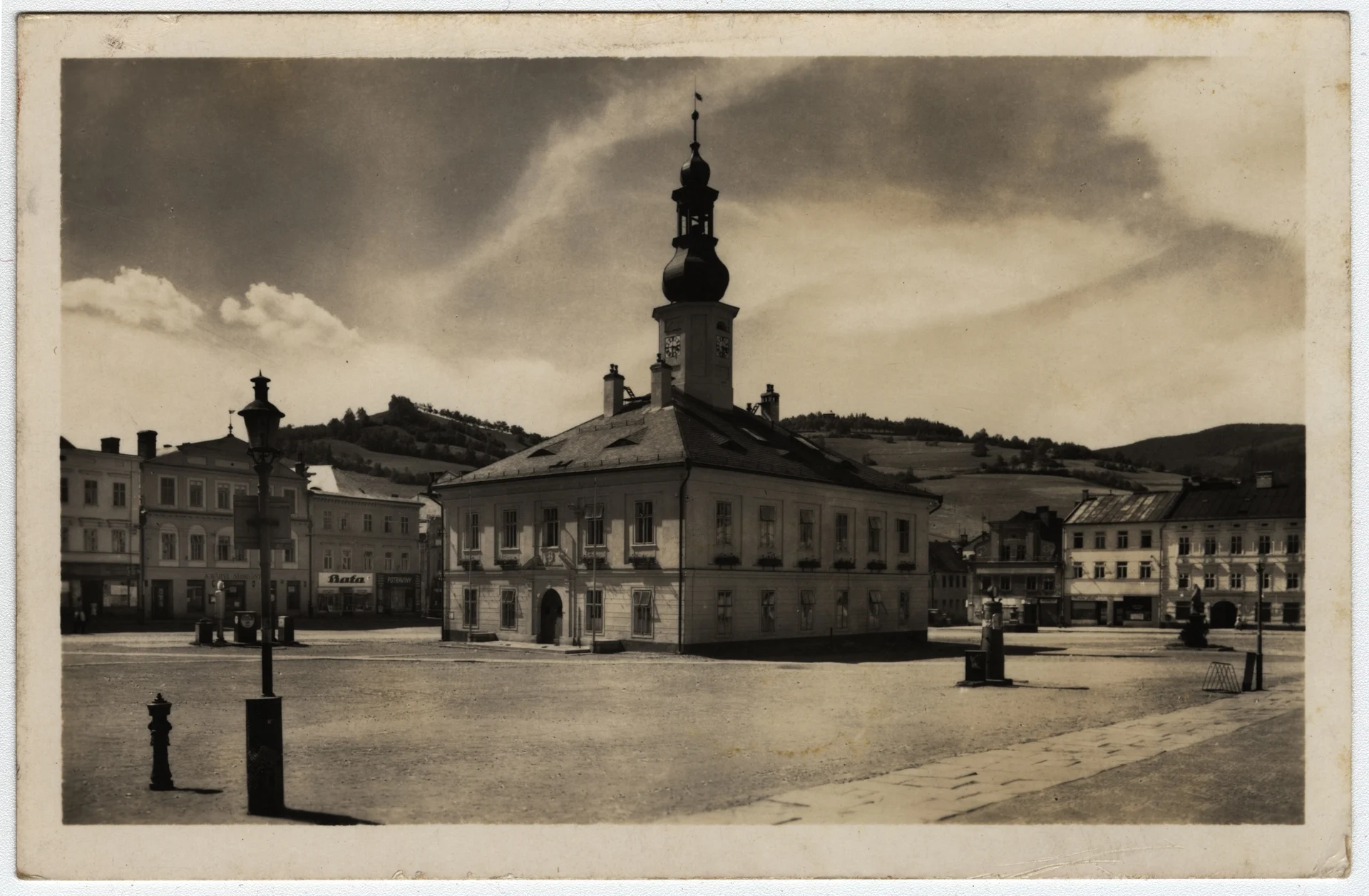 Náhledový obrázek předmětu Jesenická radnice na Masarykově náměstí (poštovní dopisnice)