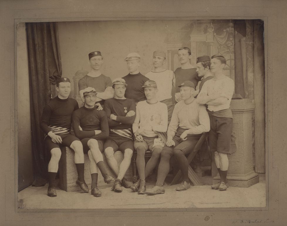 Náhledový obrázek IV. mezinárodní závody ČKV Smíchov ve Stromovce - 1