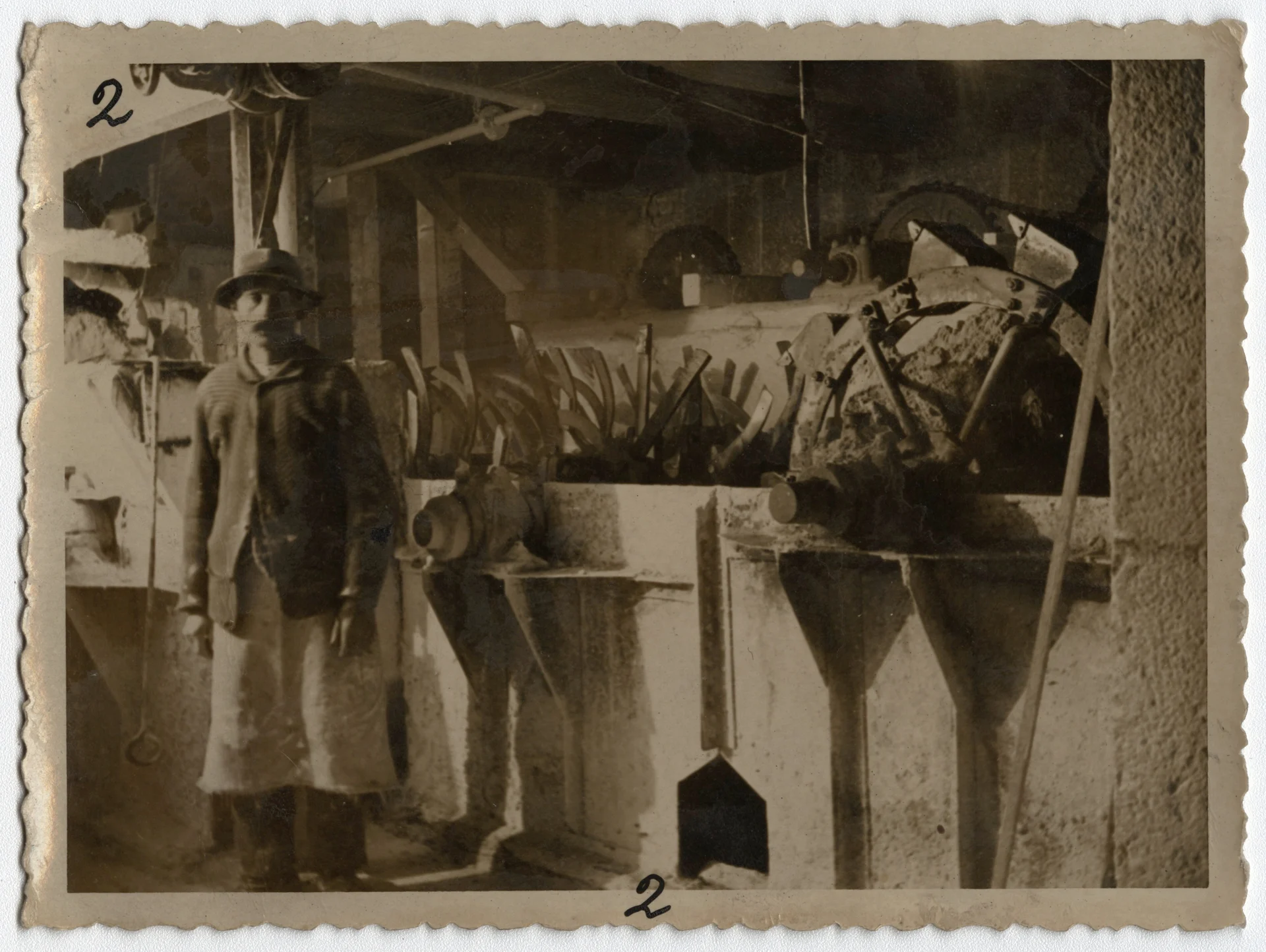 Náhledový obrázek předmětu Vidnavská šamotárna na historické fotografii (1929)