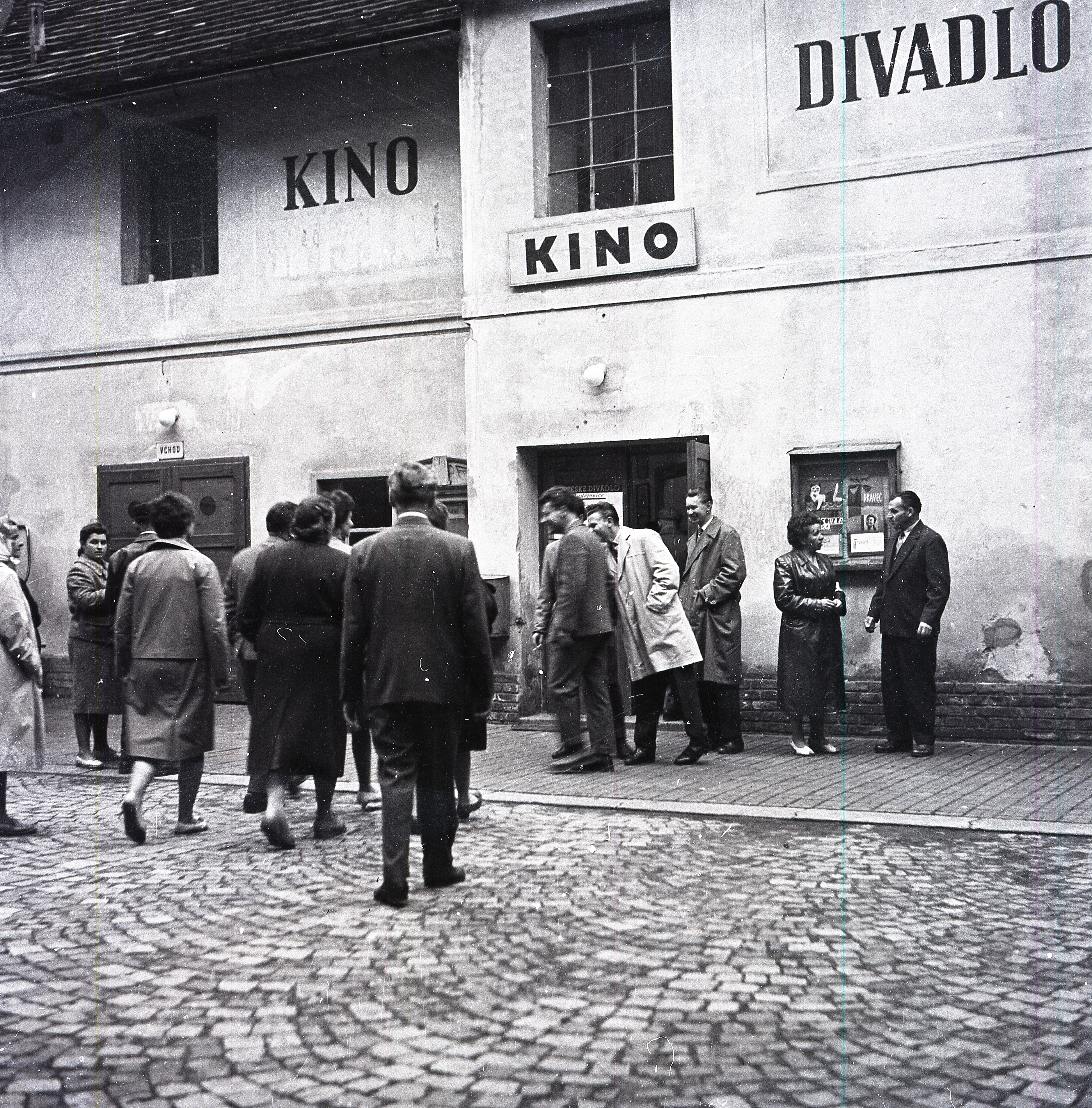 Náhledový obrázek Divadlo - opona - 2