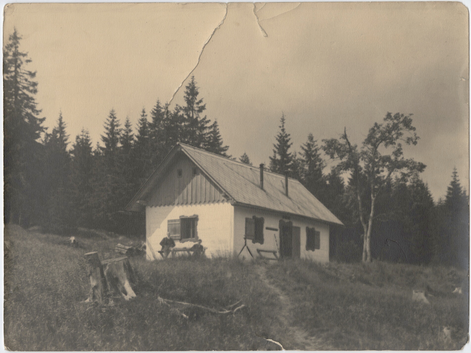 Náhledový obrázek Chata Jelení palouk (čb. fotografie) - 1
