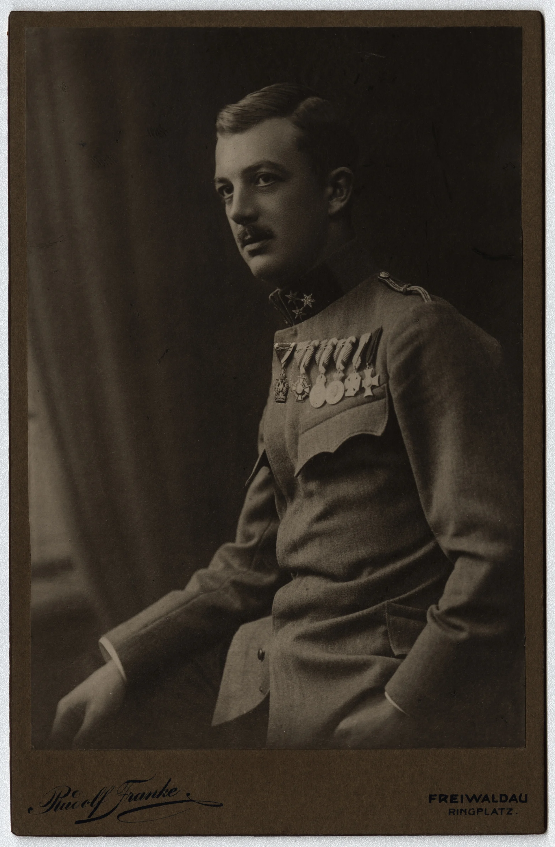 Náhledový obrázek předmětu Johann Friedrich (černobílá fotografie)