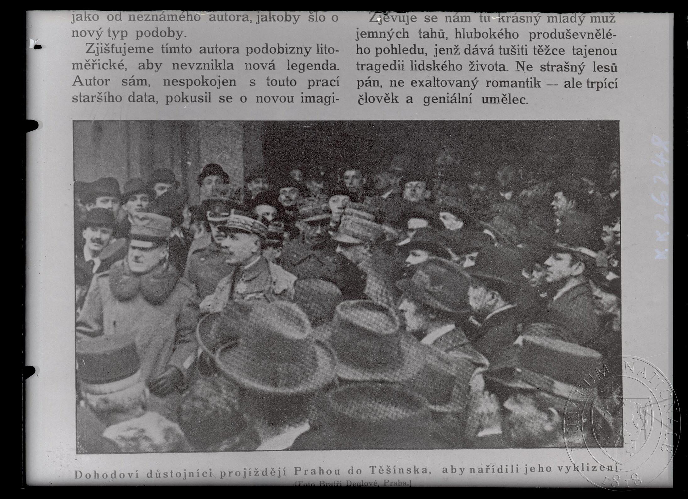 Náhledový obrázek Fotografie, President Masaryk mezi svými hochy na Rusi - 1