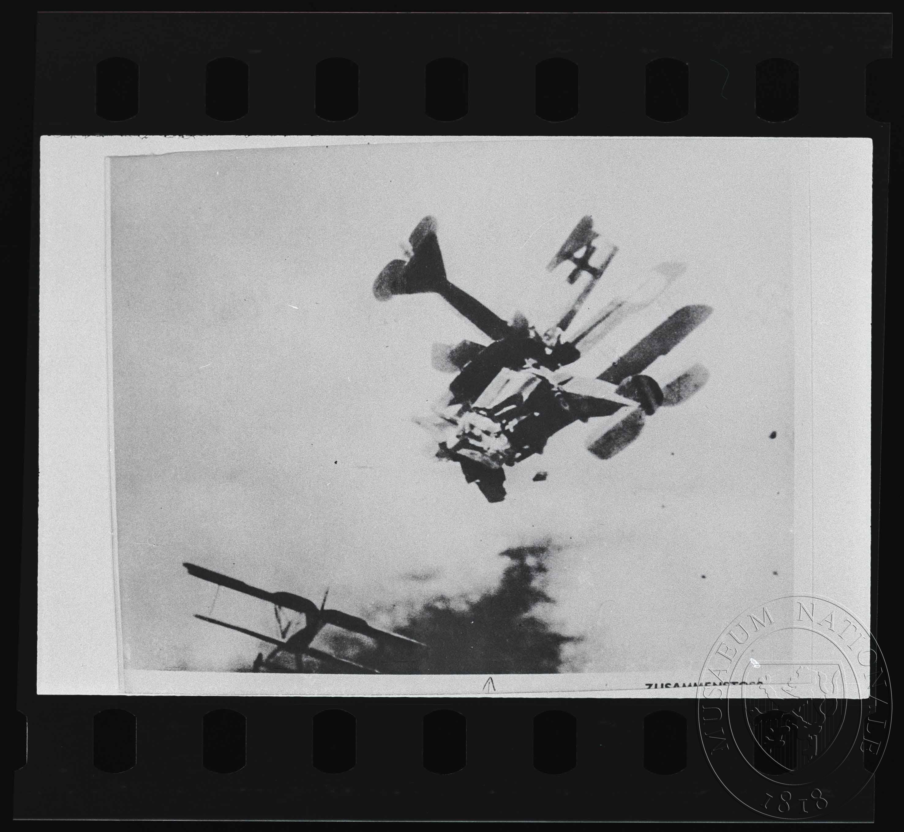 Náhledový obrázek Fotografie, vojenská letadla ve vzduchu - 1
