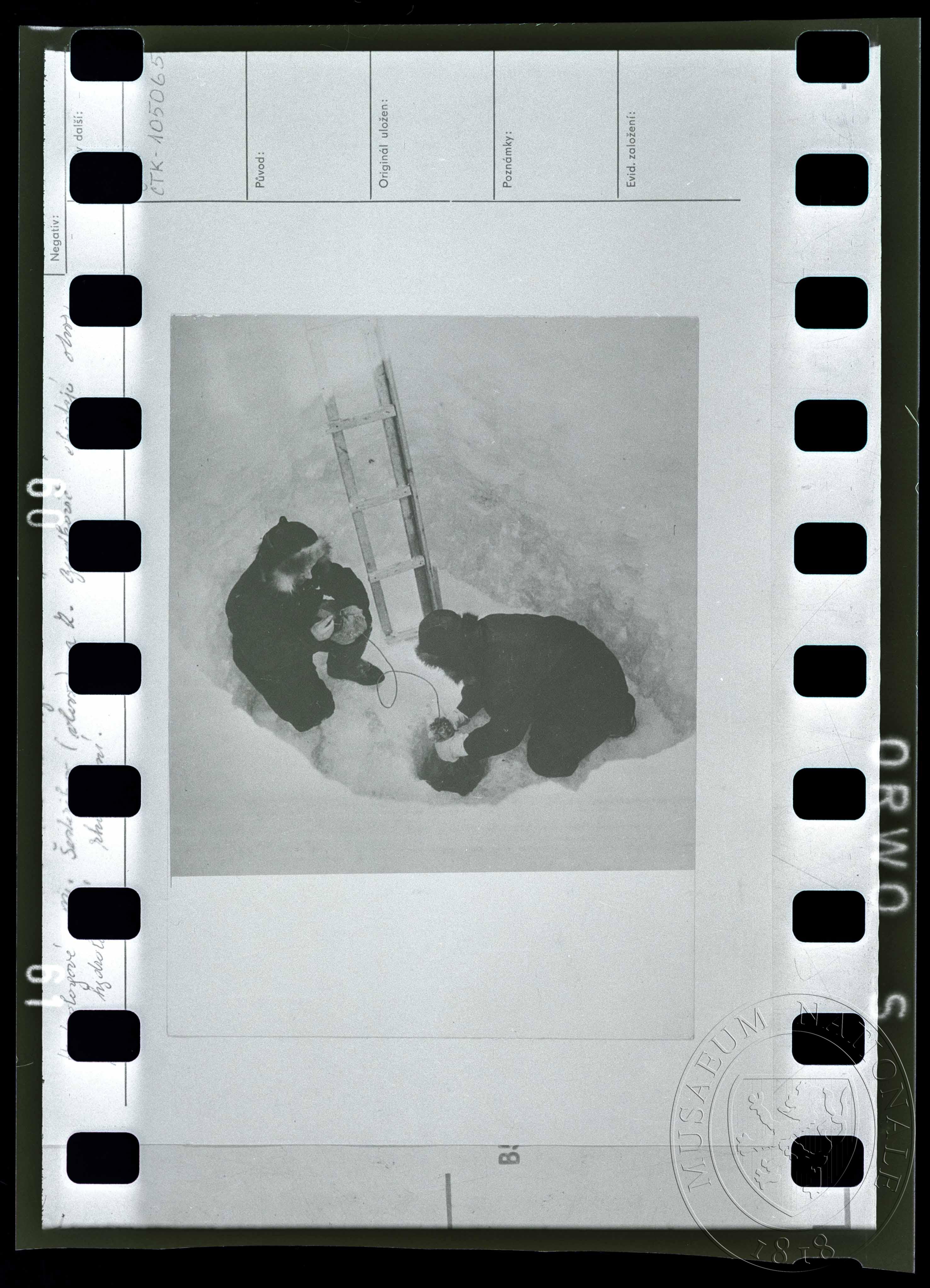 Náhledový obrázek Fotografie, hydrologové - 1
