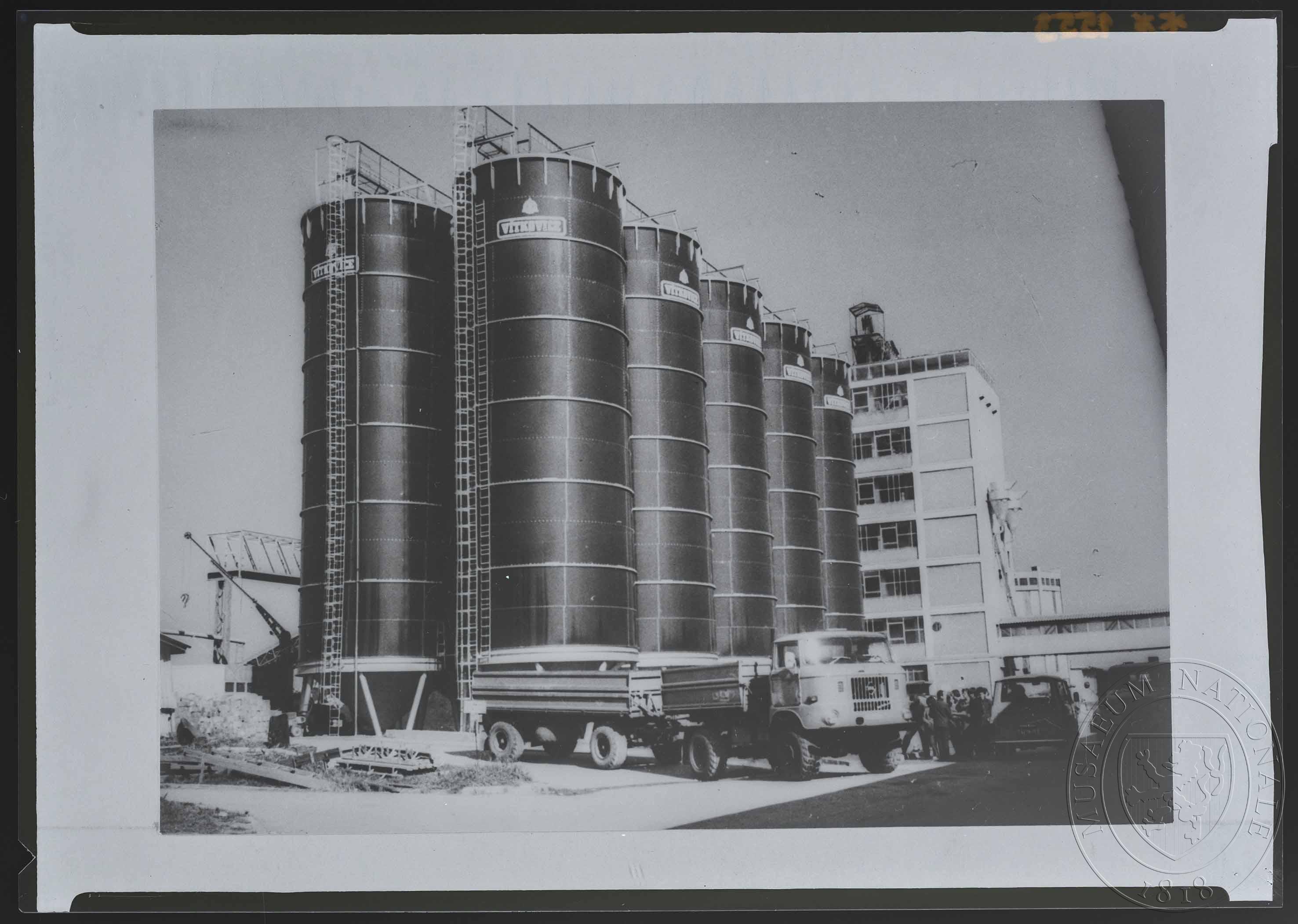 Náhledový obrázek Fotografie, průmyslový komplex - 1