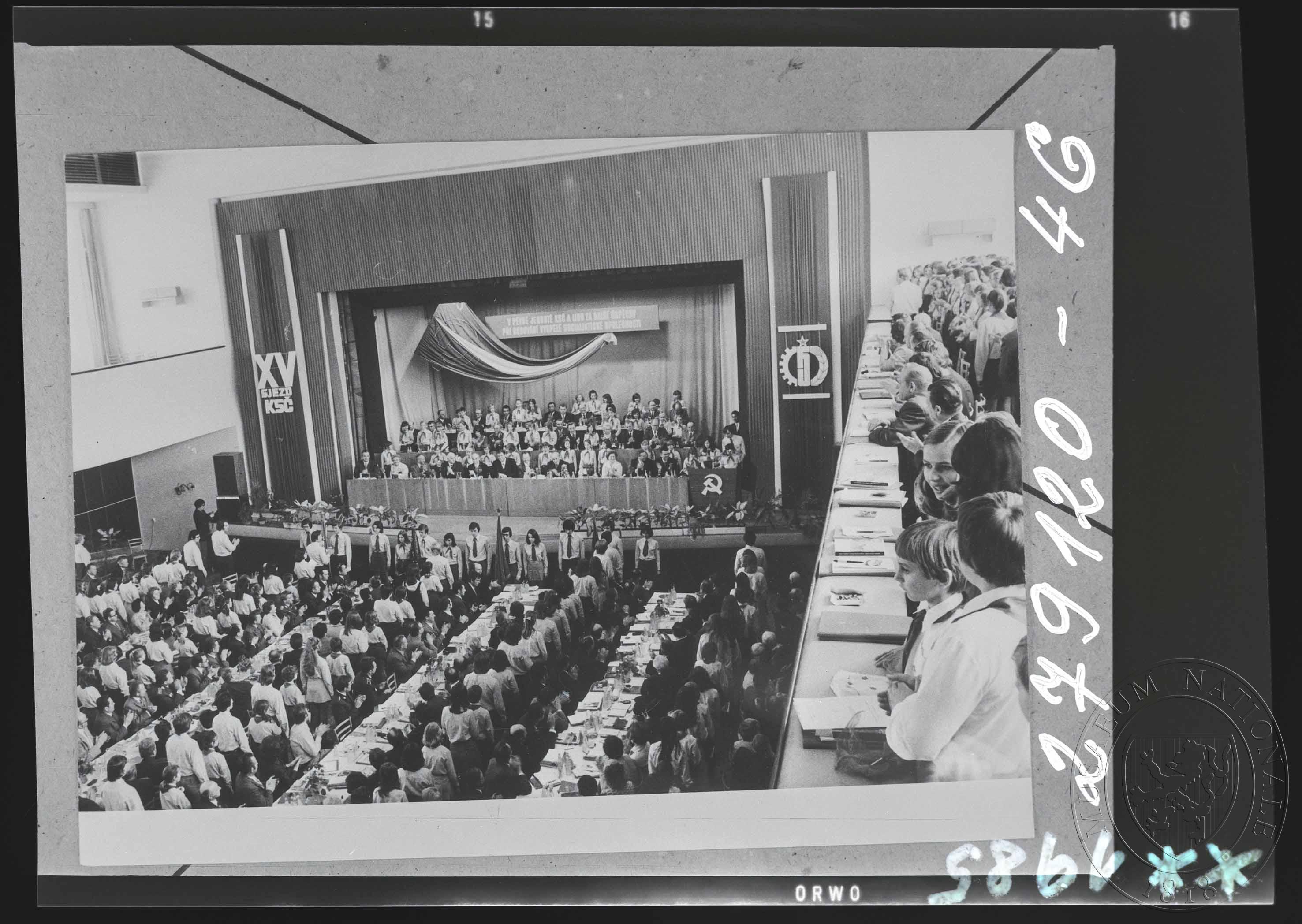 Náhledový obrázek Fotografie, XV. sjezd KSČ - 1