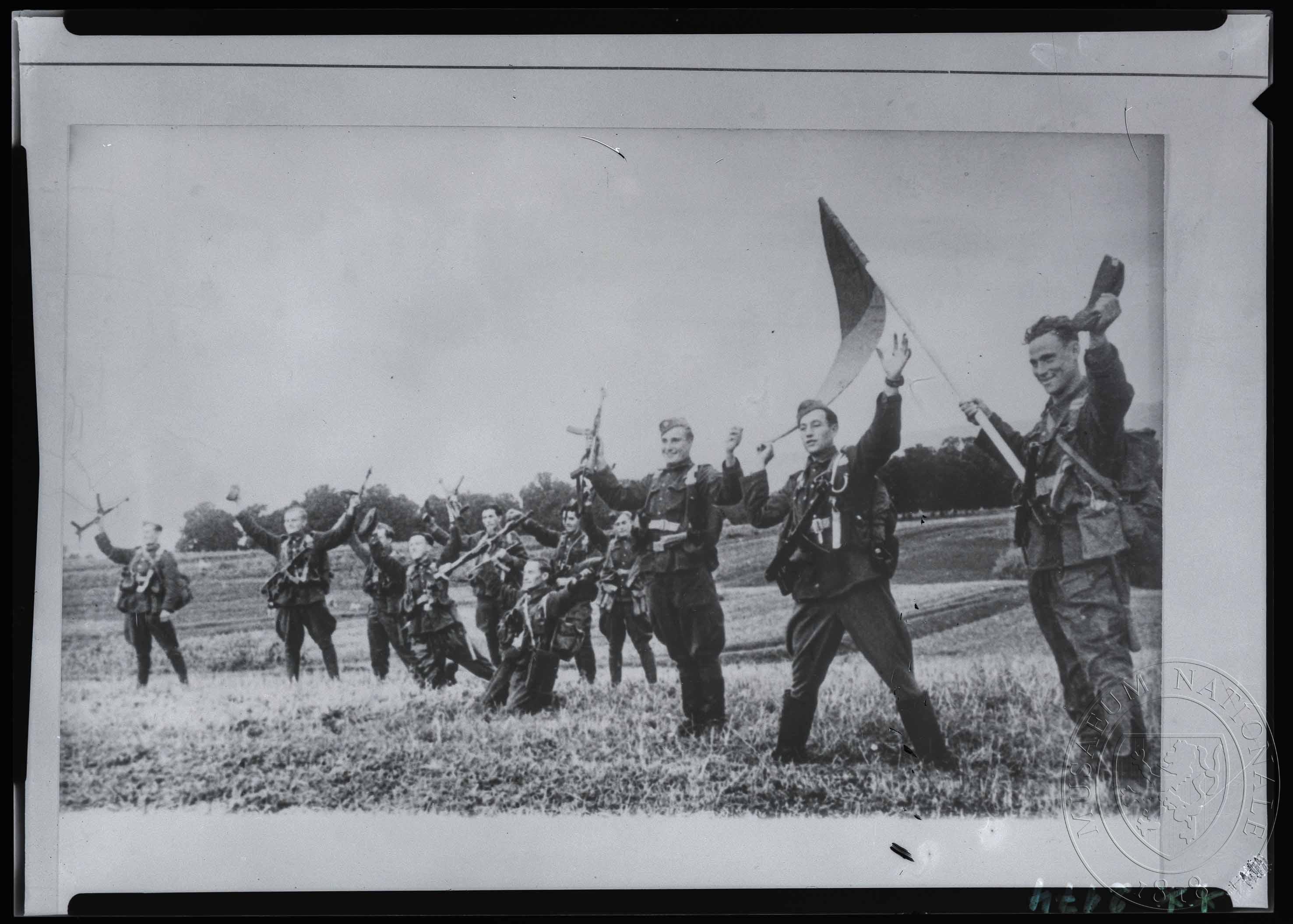 Náhledový obrázek Fotografie, českoslovenští vojáci - 1