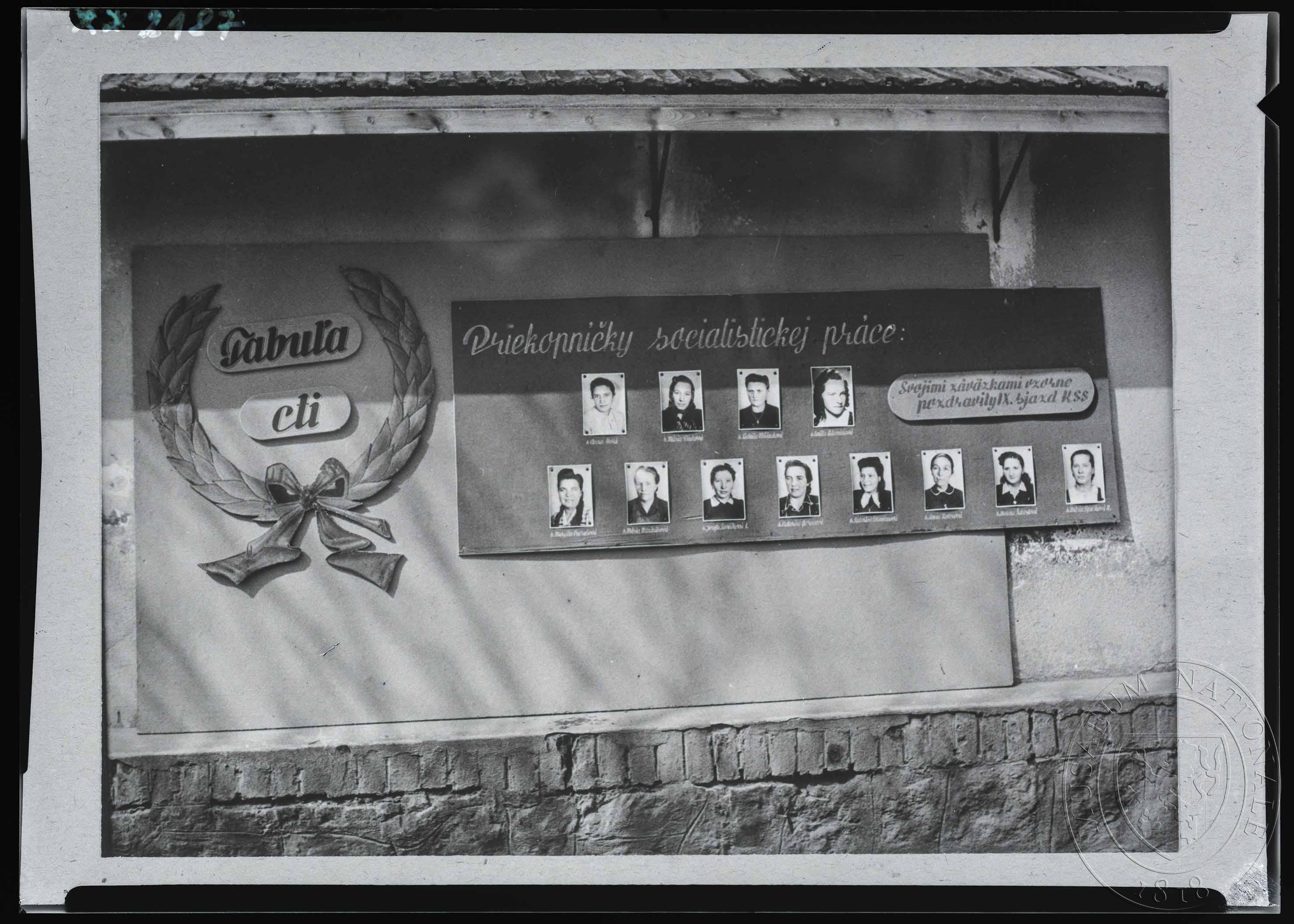 Náhledový obrázek Fotografie, Tabule cti - 1