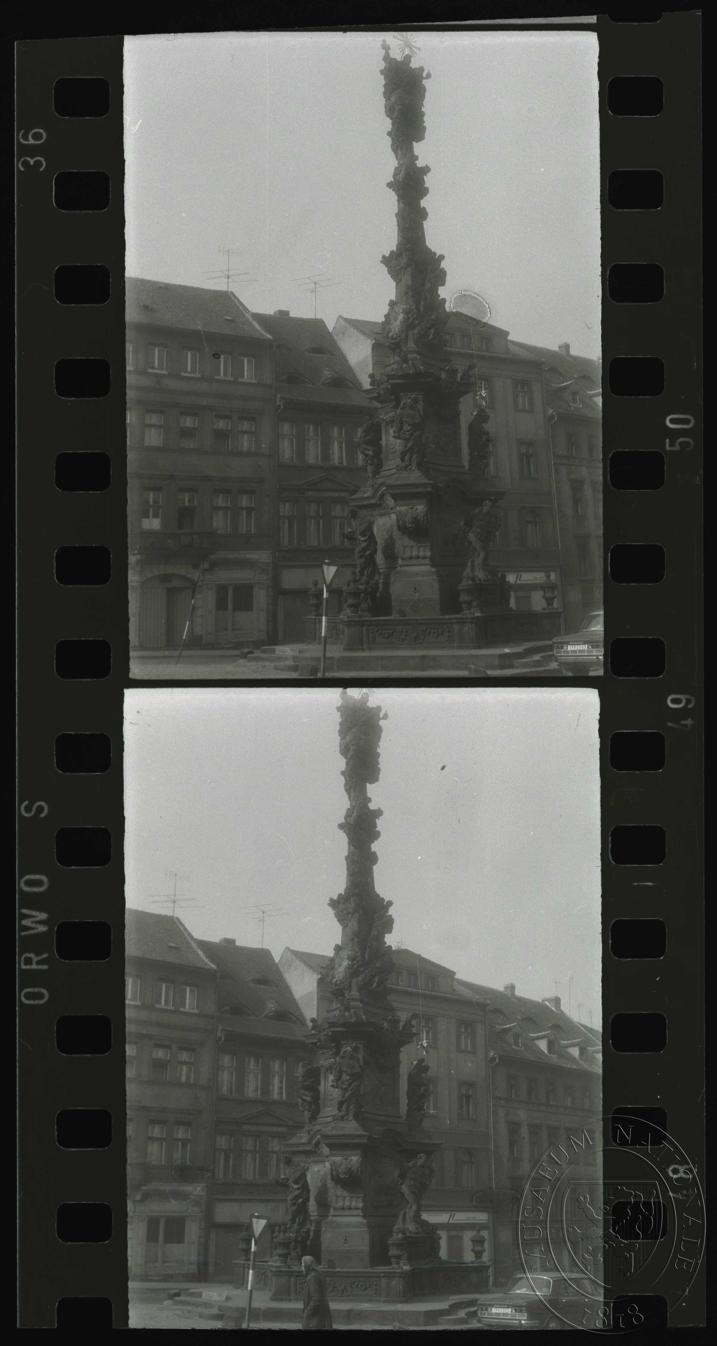 Náhledový obrázek 2 x fotografie, mariánský sloup - 1