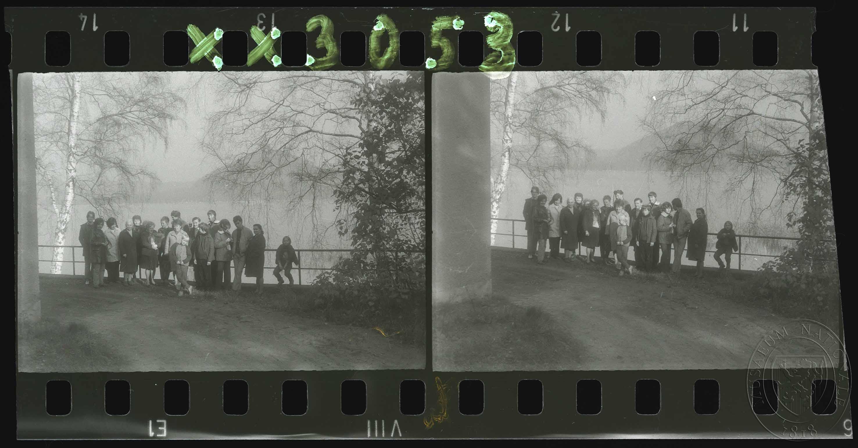 Náhledový obrázek Fotografie, skupina návštěvníků - 1