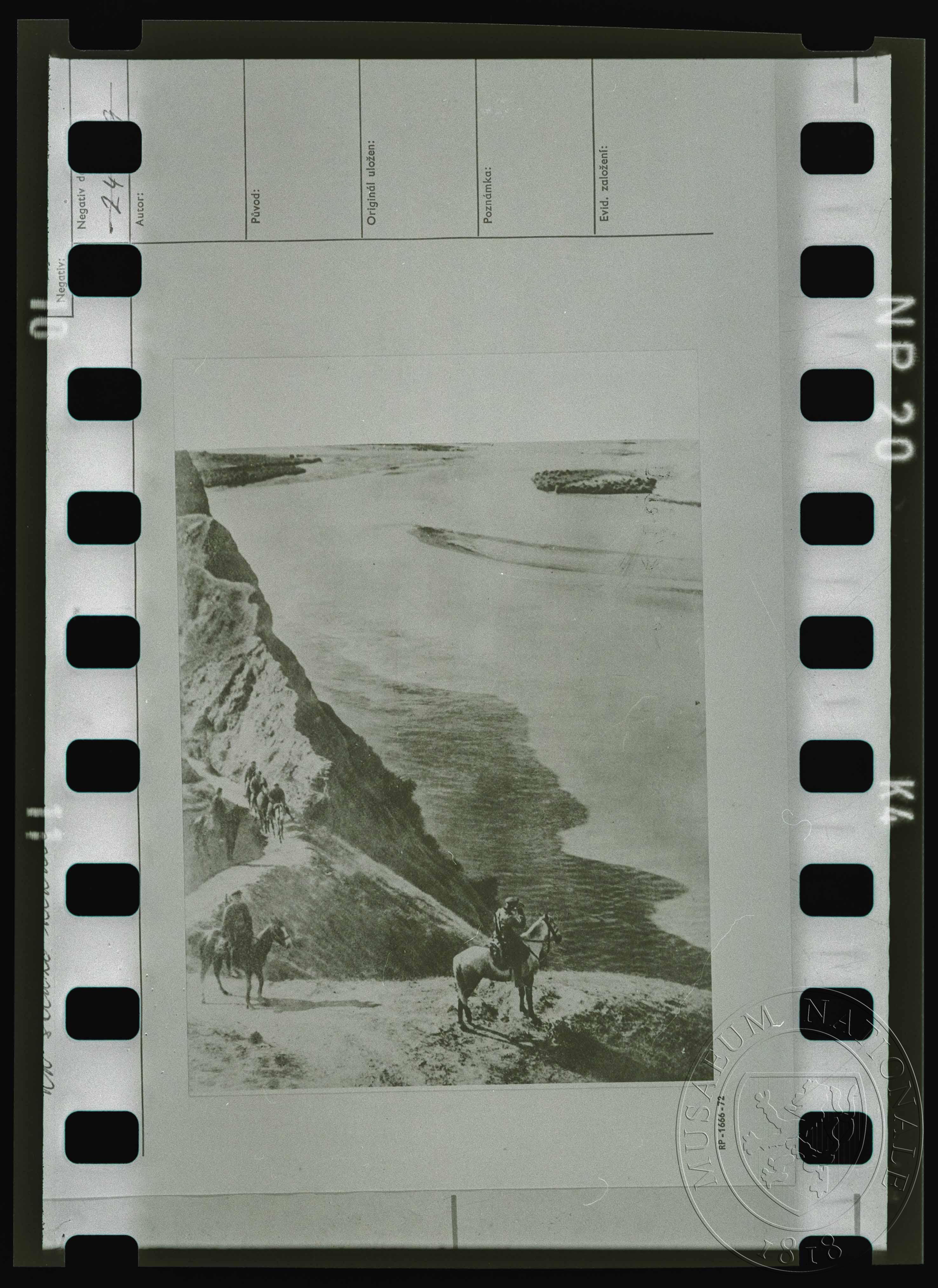 Náhledový obrázek Fotografie, dva vojáci - 1