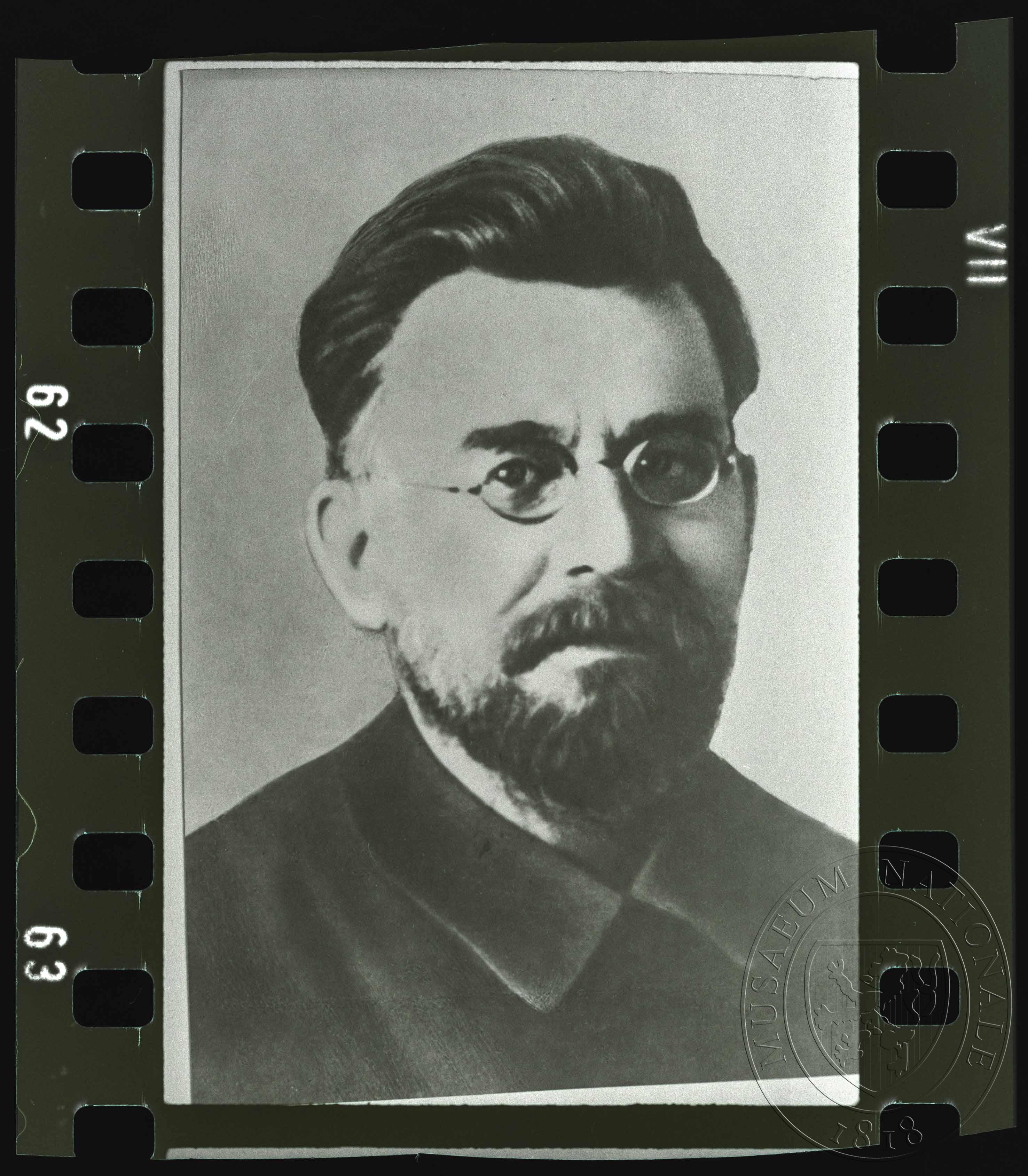 Náhledový obrázek Fotografie, muž s plnovousem - 1