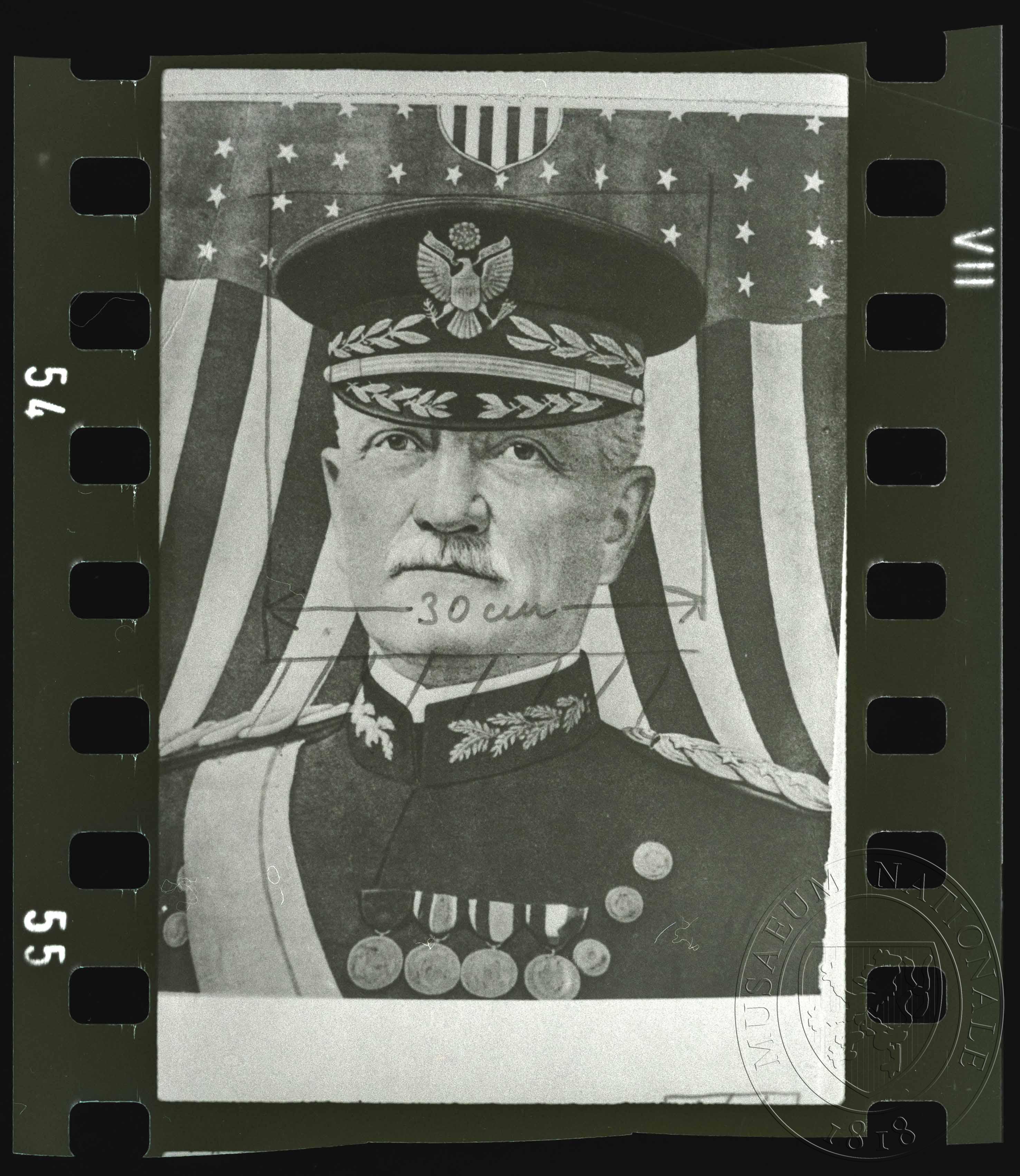 Náhledový obrázek Fotografie, generál v uniformě - 1