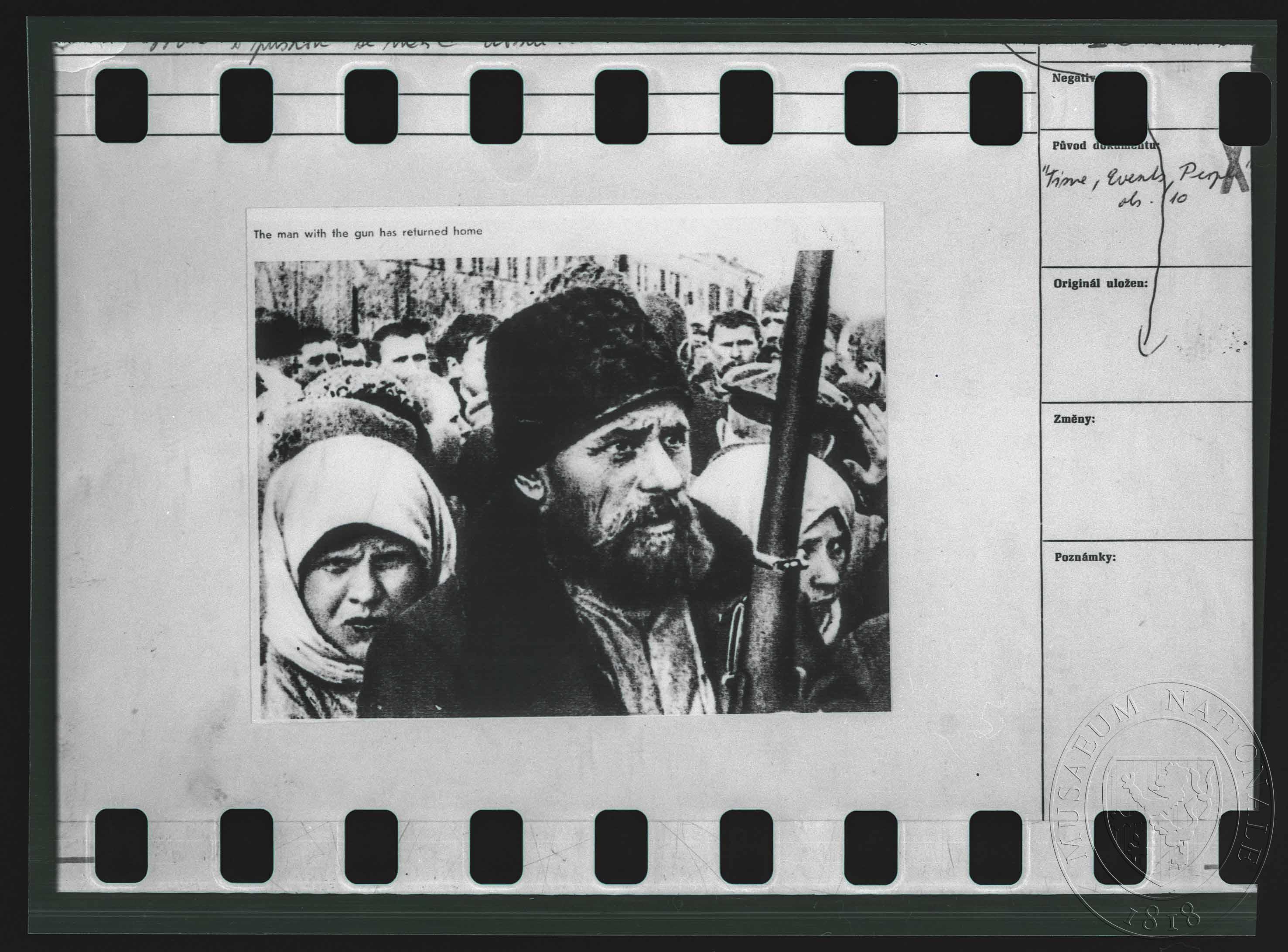 Náhledový obrázek Fotografie, venkovský muž se chce vrátit domů - 1