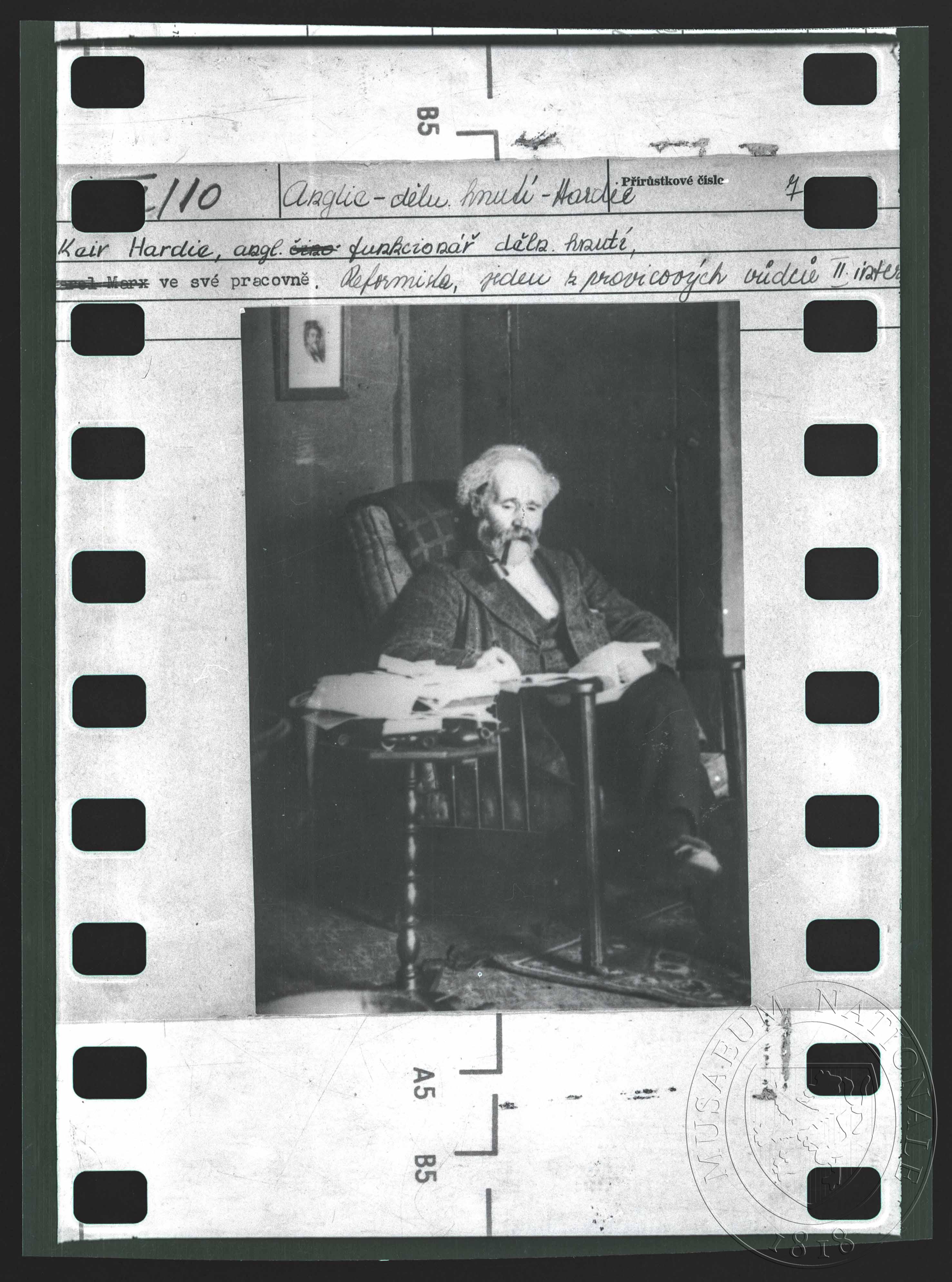 Náhledový obrázek Fotografie, Keir Hardie, anglický funkcionář děl. hnutí - 1