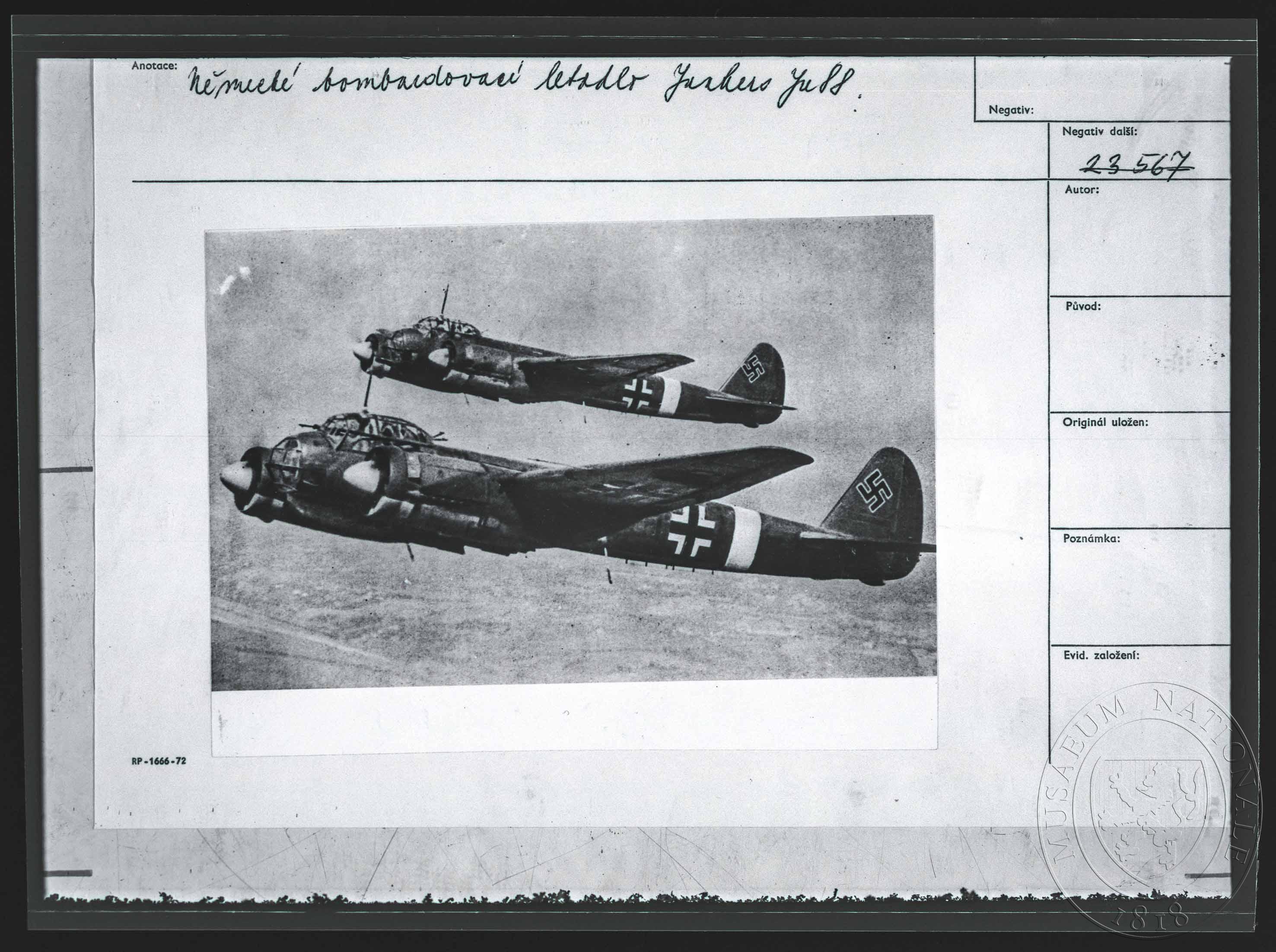 Náhledový obrázek Fotografie, německý bombardér Junkers 88 - 1
