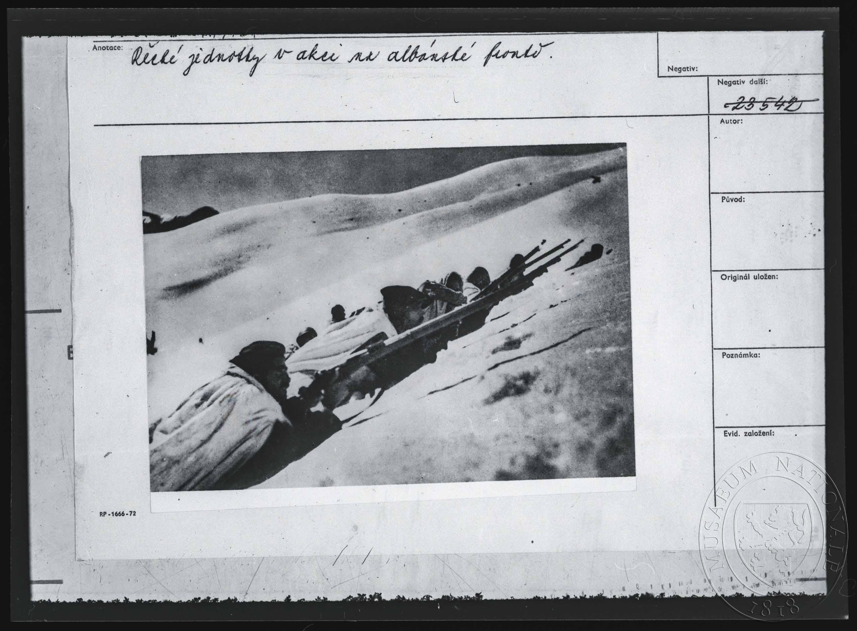 Náhledový obrázek Fotografie, řecké jednotky v Albánii - 1