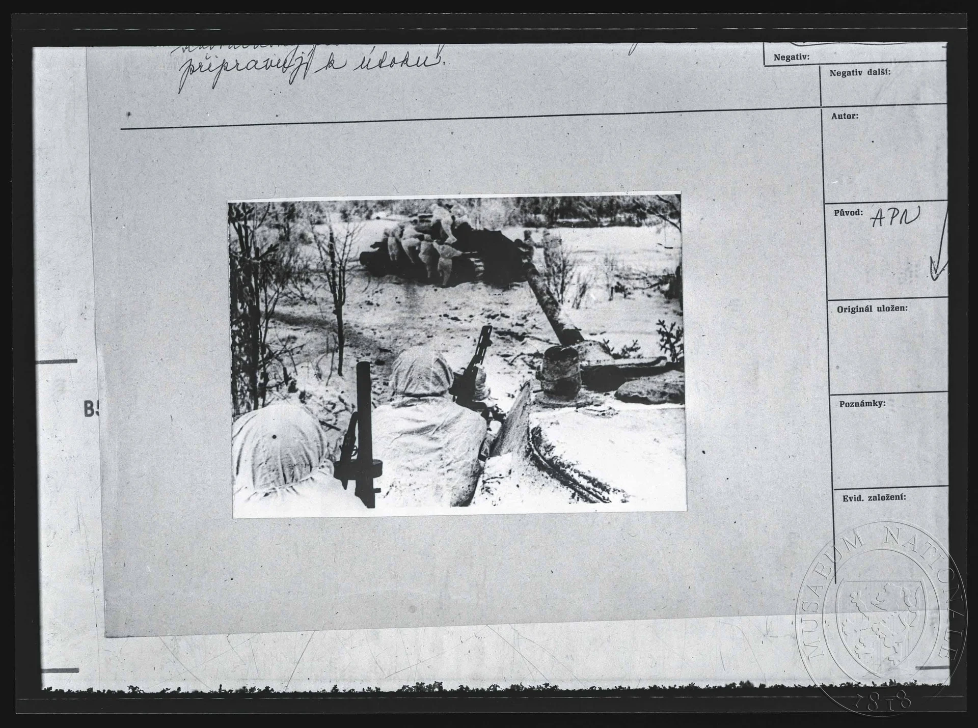 Obrázek Fotografie, příprava k útoku